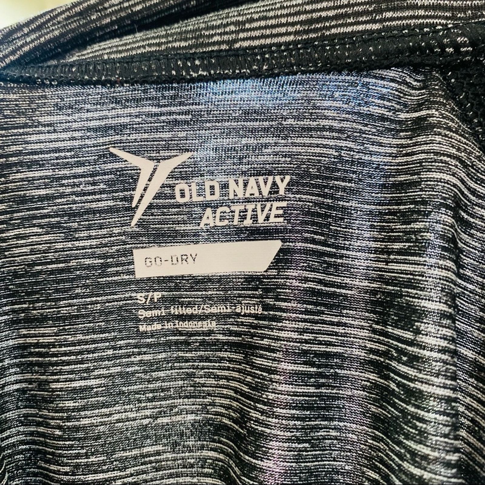 Old Navy OLD NAVY ACTIVE White Grey Stripe Long Sleeve Zip Sweater Size S / US 4 / IT 40 - 4 Thumbnail