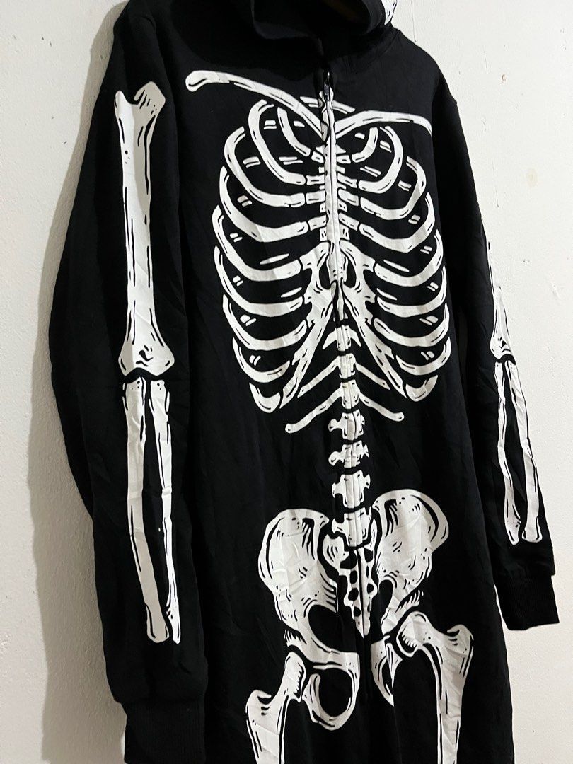 Beauty Beast h&m skull print jump suit Size US M / EU 48-50 / 2 - 5 Thumbnail