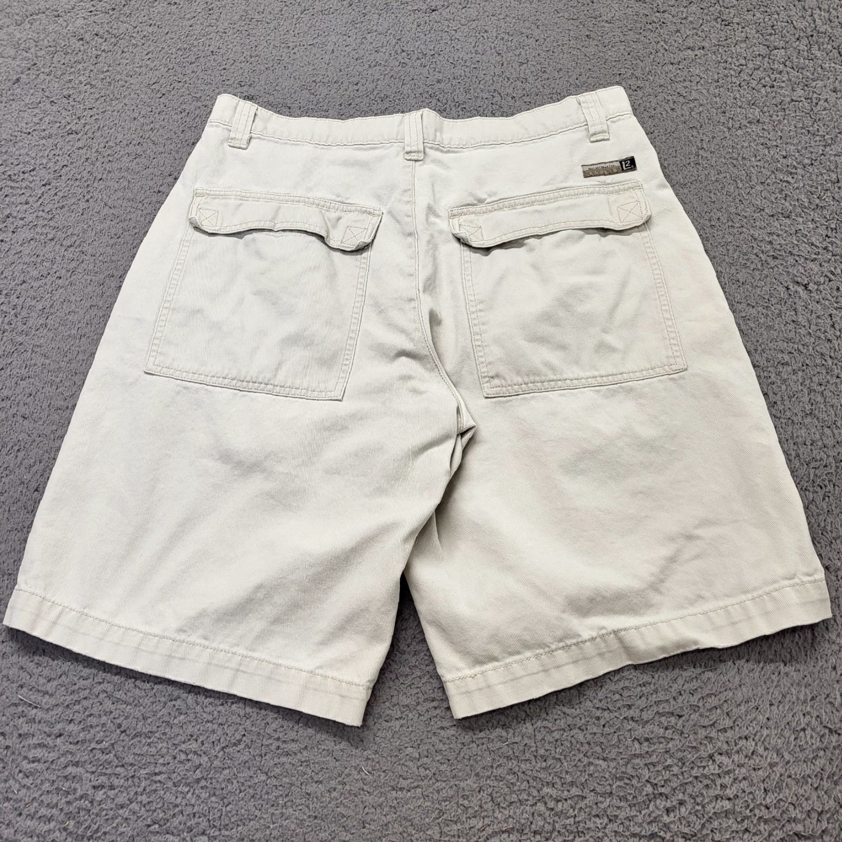 Levi's VtG Levi's L2 Shorts Men's Size 33 Tan Khaki Cargo Baggy Loose Skater 90s Y2K Cargo Pocket Jeans Shorts Men Beige Tan 90s Y2K Vintage Levis Size US 33 - 3 Thumbnail
