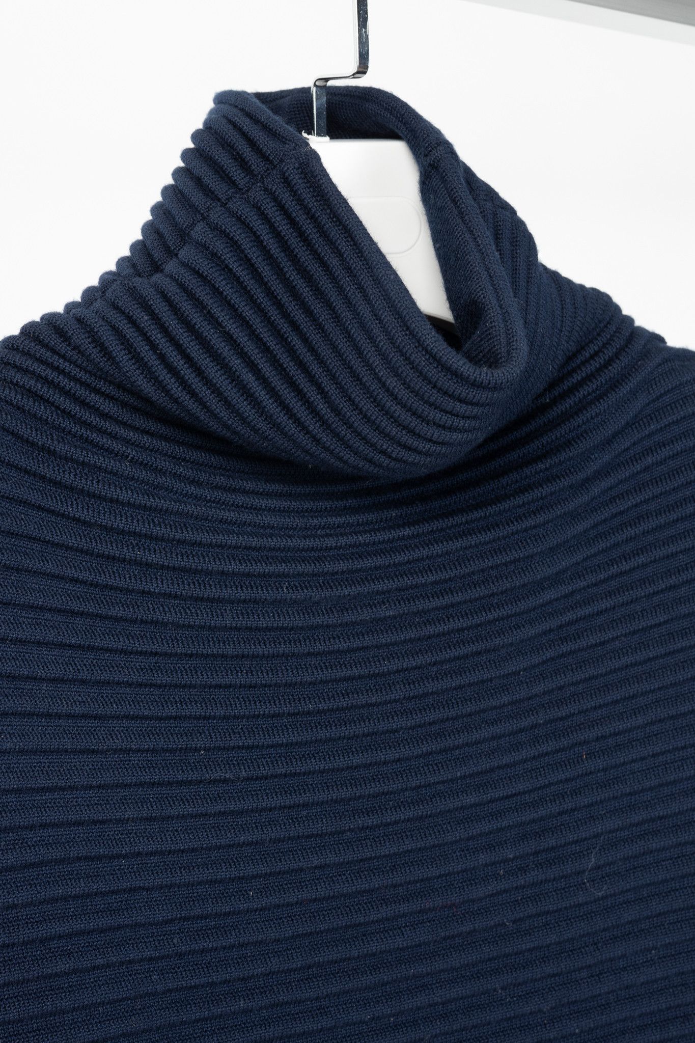 Victoria Beckham Victoria Victoria Beckham Navy Funnel Neck Ottoman Sweater Size S / US 4 / IT 40 - 5 Thumbnail