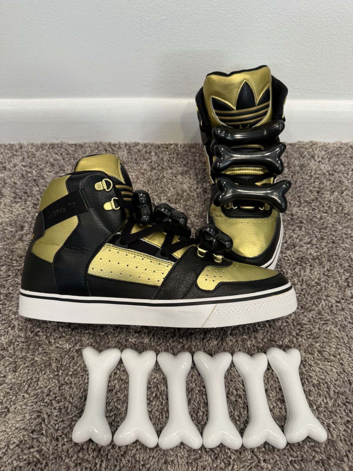 Jeremy Scott 2 sets of Adidas Jeremy Scott Bones Size ONE SIZE - 4 Thumbnail