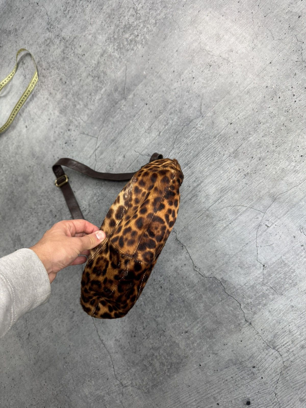 If Six Was Nine Y2K Japan Leopard Fur Leather Distressed Bag Size ONE SIZE - 13 Thumbnail