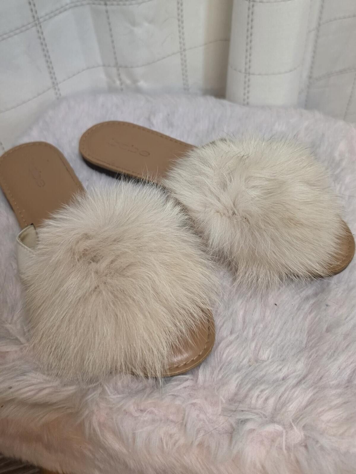 United Colors Of Benetton Bebe Katerina Fur Flip Flops Size US 7.5 / IT 37.5 - 1 Thumbnail