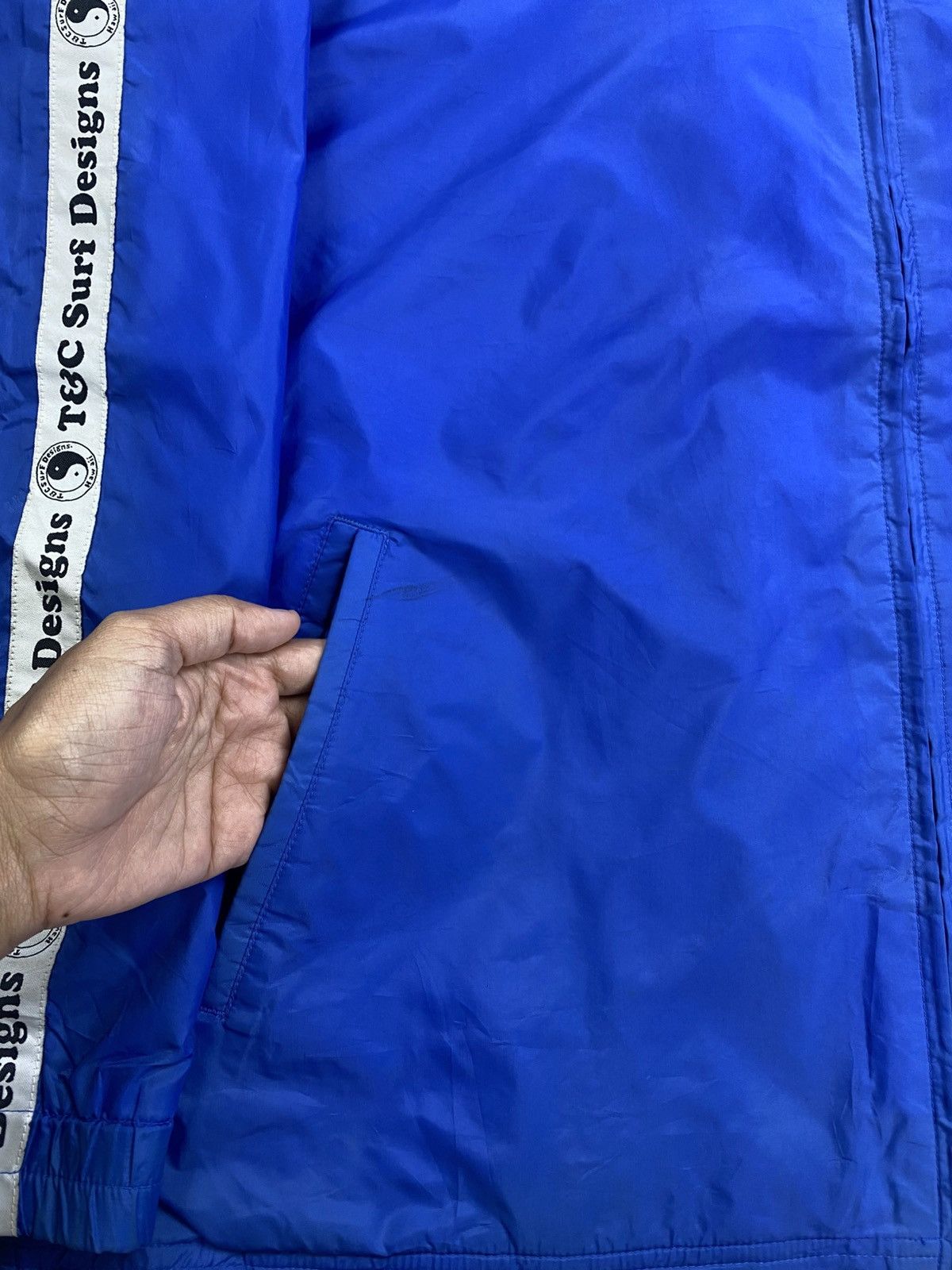 Vintage Vintage T&C Surf Design Big Logo Side Tape Zipper Jacket Size US L / EU 52-54 / 3 - 8 Thumbnail