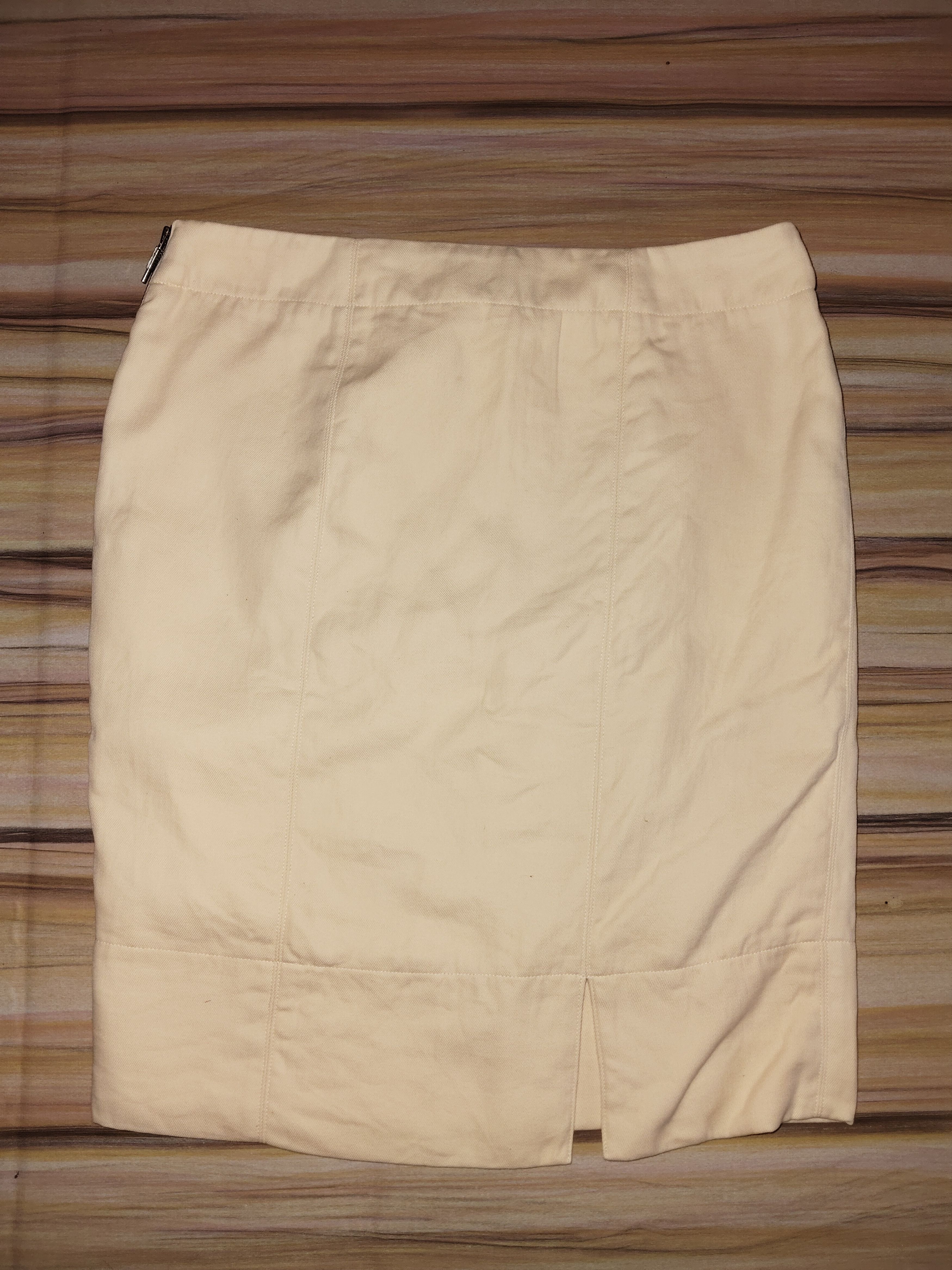 Fendi FENDI Plain Mini Skirt Size 28" / US 6 / IT 42 - 4 Thumbnail