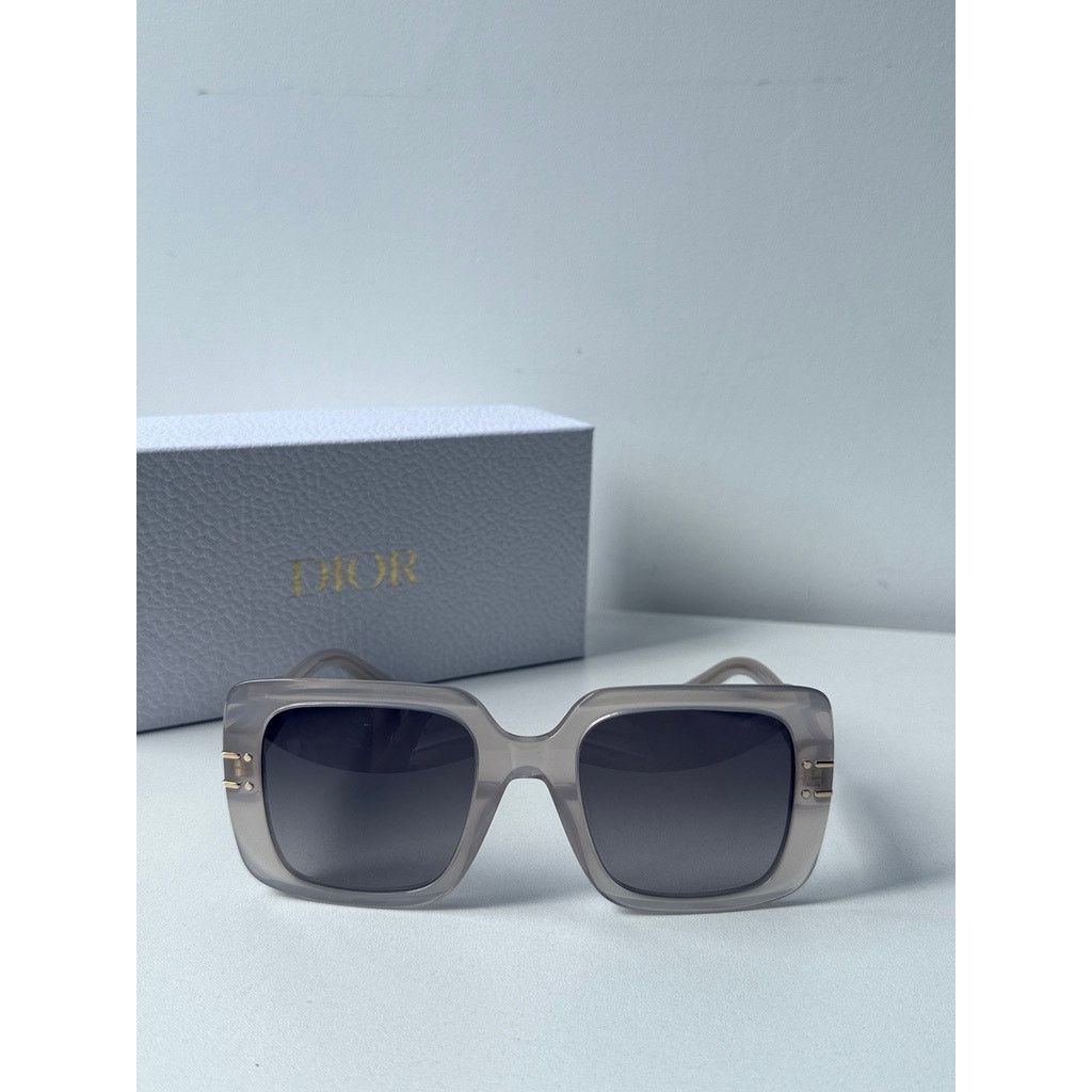 Dior NEW Dior Signature S11I Square Sunglasses in Milky White Size ONE SIZE - 4 Thumbnail