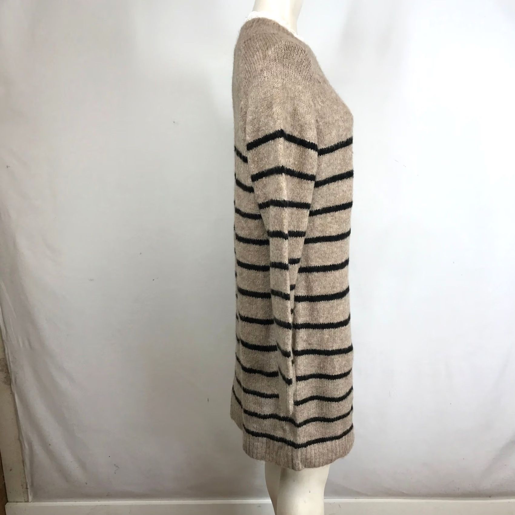 Vintage Striped Sweater Dress Women Casual Warm Tan Black SZ XL Long Sleeve Round Neck Knit Pullover Button Accents Bohemian Oversized Fall Winter Size XL / US 12-14 / IT 48-50 - 4 Thumbnail