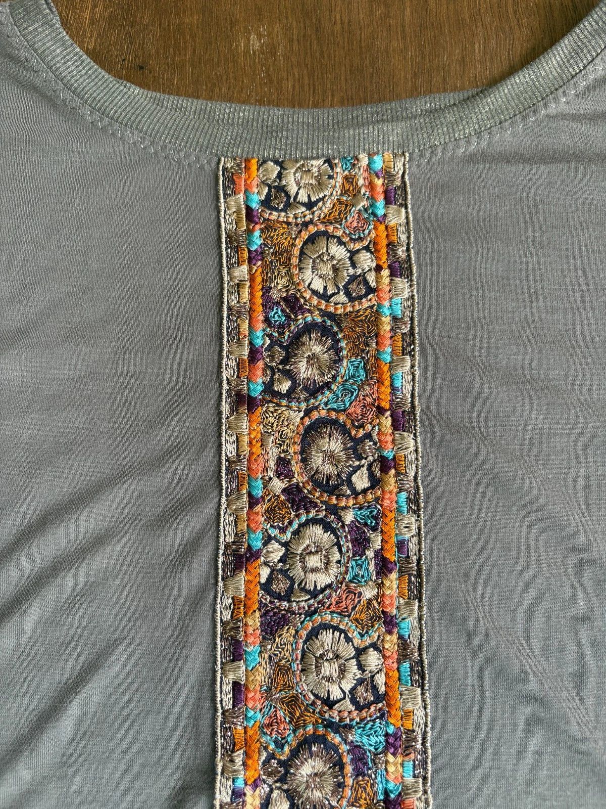 Vivienne Tam Vivivenne Tam Embroidery Top Size ONE SIZE - 2 Thumbnail