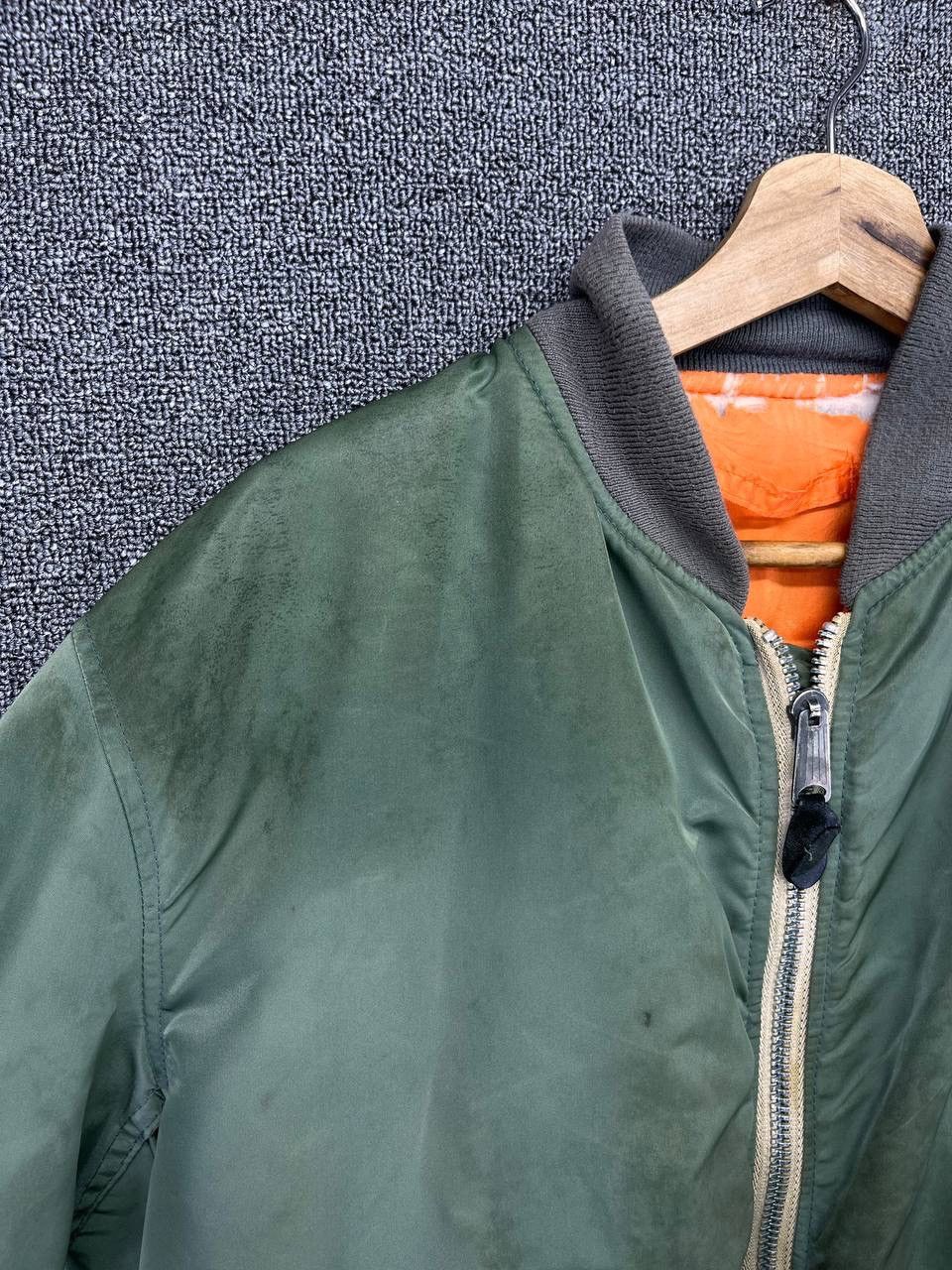 Avirex Vintage Avirex Trashed Rare Bomber Jacket Size US M / EU 48-50 / 2 - 11 Thumbnail