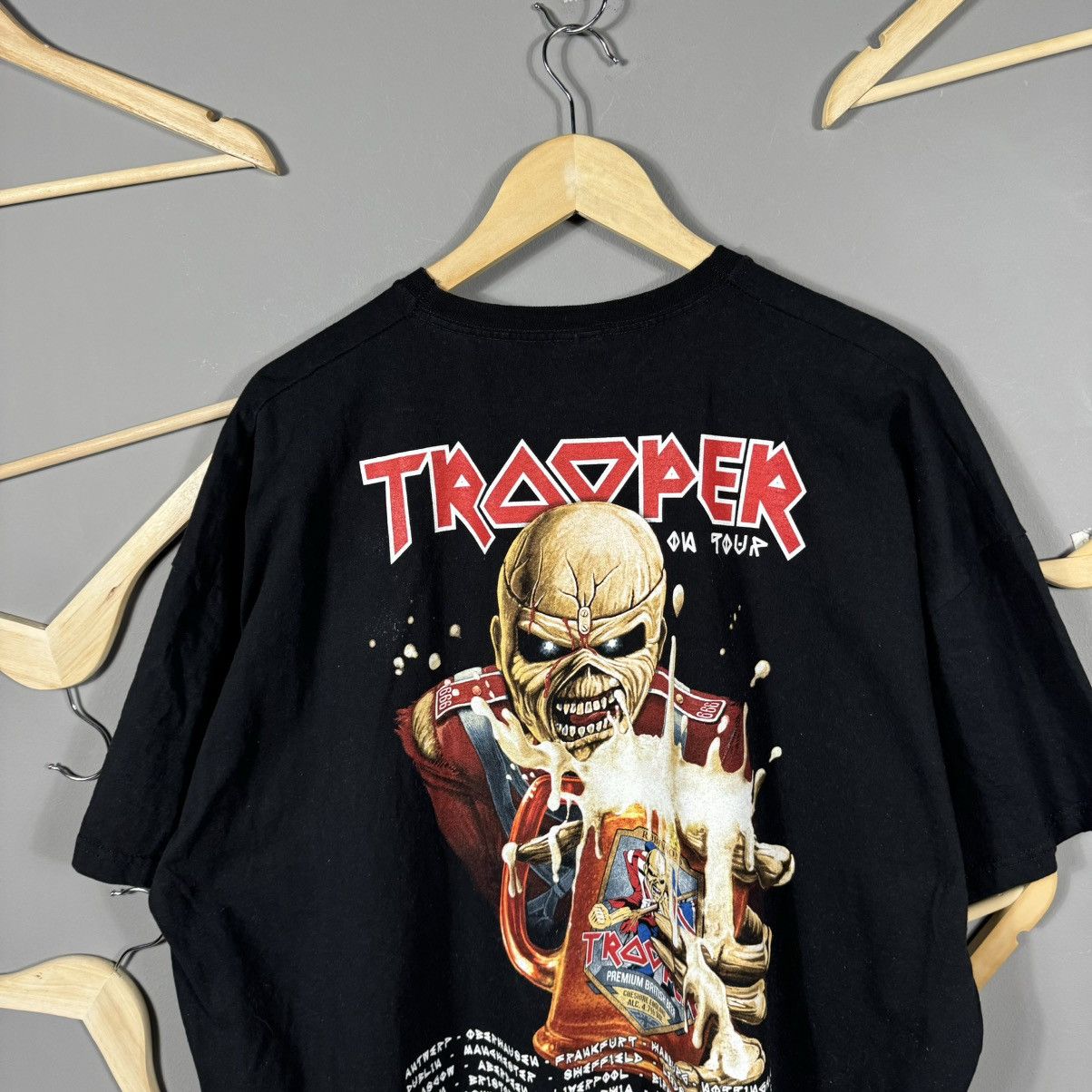 Band Tees × Iron Maiden Iron Maiden 2018 Trooper 3XL T-shirt Size US XXL / EU 58 / 5 - 7 Thumbnail