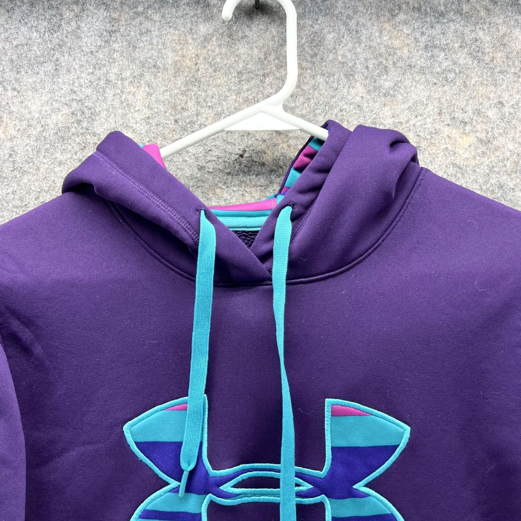 Under Armour VINTAGE? No. Under Armour Sweater Women Small Purple Hooded UA Storm Sweatshirt Knit Shirt Mens Womens? Size S / US 4 / IT 40 - 2 Thumbnail