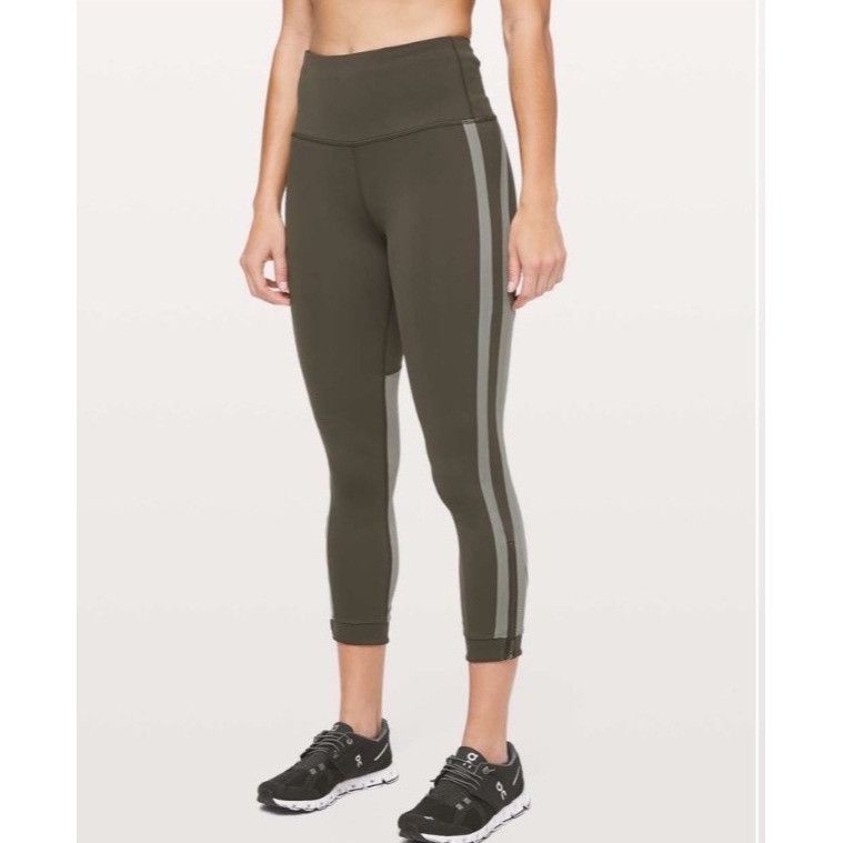 Lululemon 𝓛𝓾𝓵𝓾𝓵𝓮𝓶𝓸𝓷 Zip The Line Crop *23 Size 8 Size 30" / US 8 / IT 44 - 5 Thumbnail