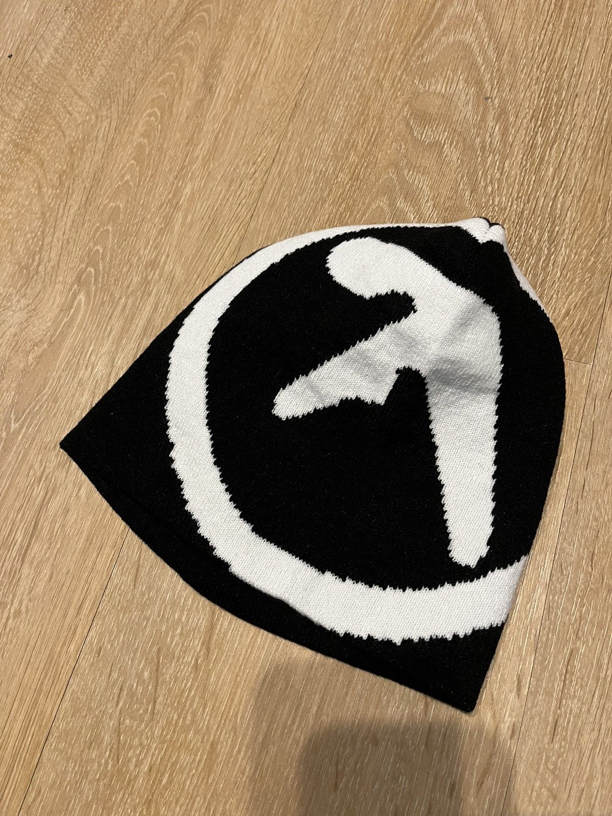 Japanese Brand × Vintage Aphex Twin Kpop Beanie Hat Embroider Knit Warm Cap Size ONE SIZE - 1 Thumbnail