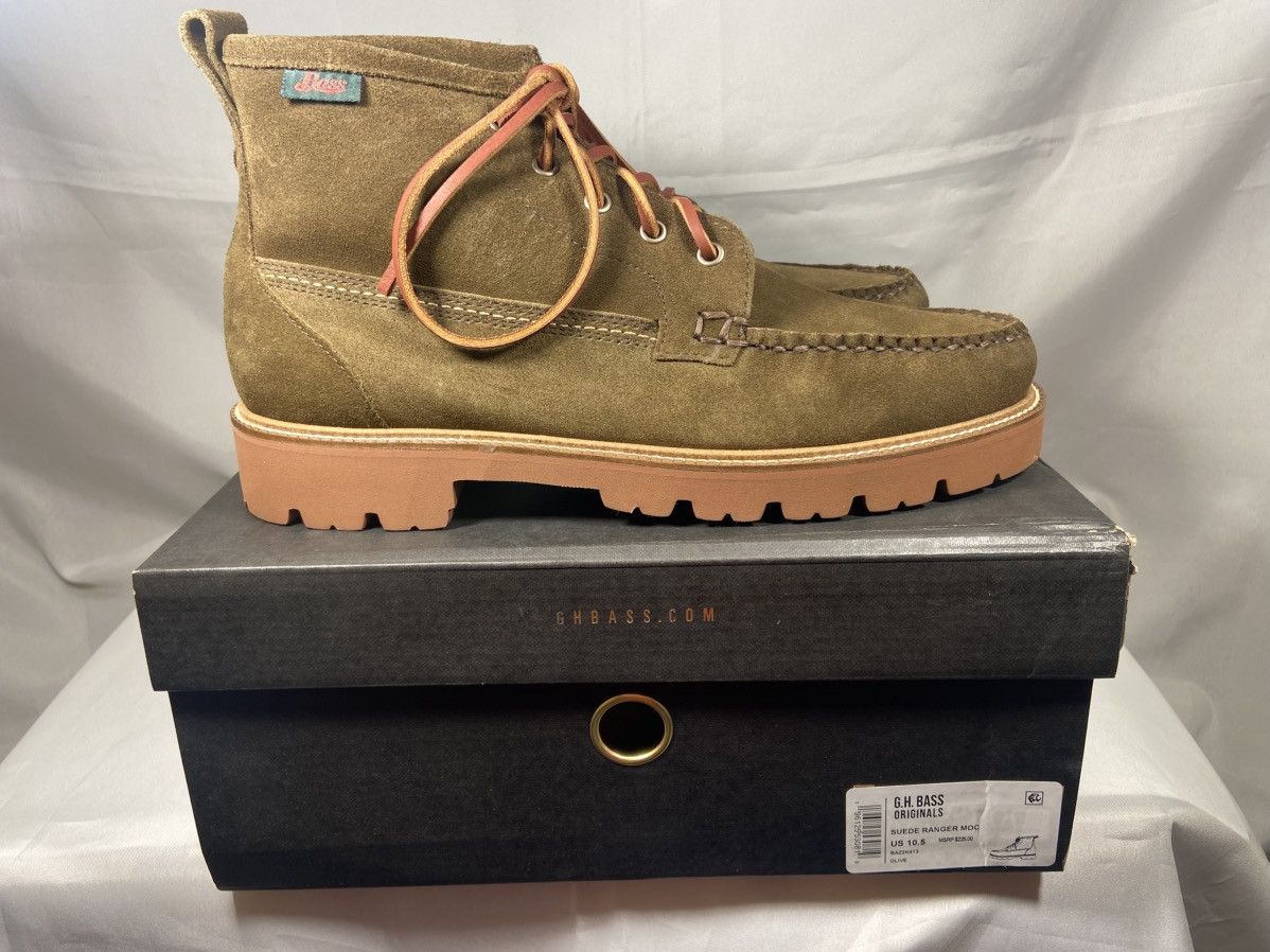 G.H. Bass & Co. Suede Ranger Moc Boot Size US 10.5 / EU 43-44 - 1 Thumbnail