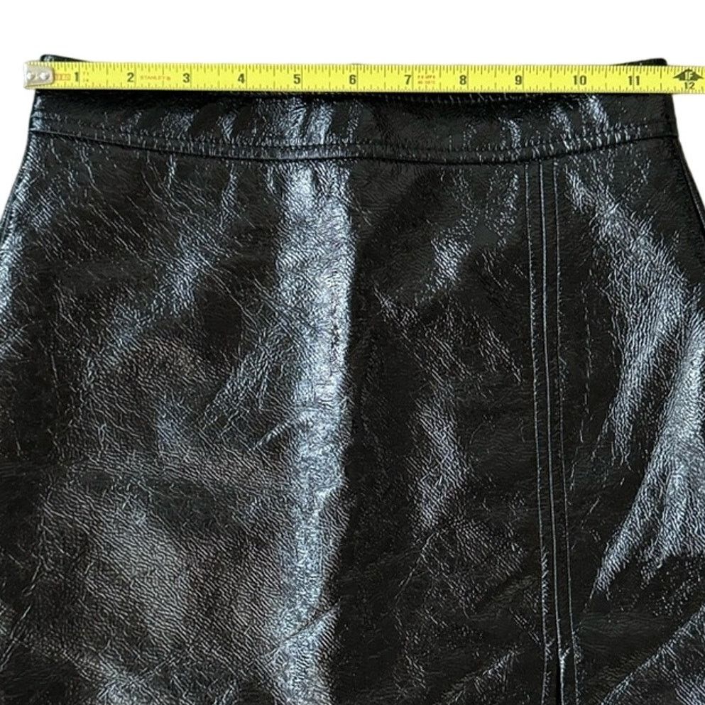 Aritzia Aritzia Wilfred Faux Leather Black Crinkle Skirt Size 24" / US 00 / IT 34 - 6 Thumbnail