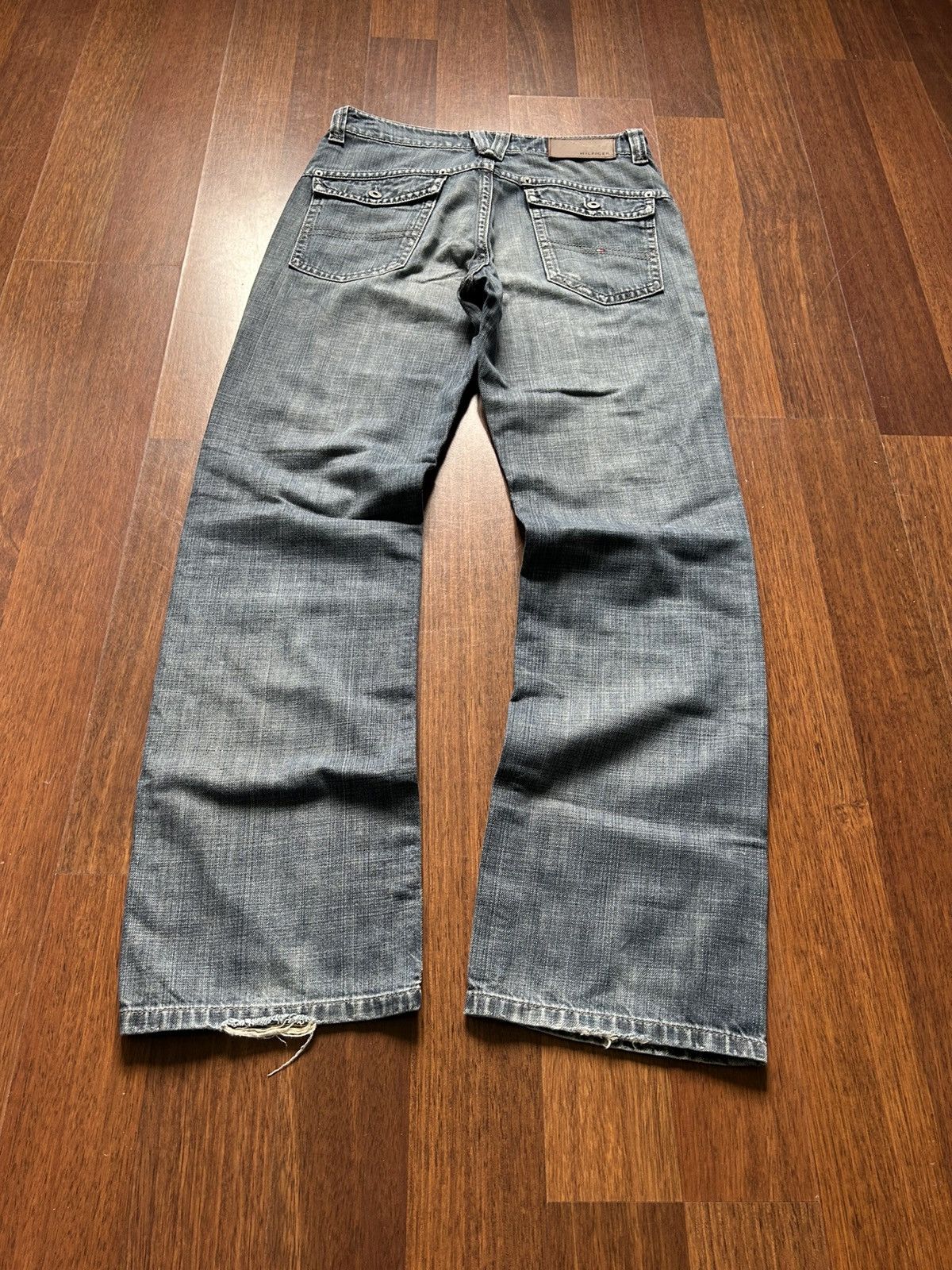 Tommy Hilfiger Vintage Tommy Hilfiger Faded Jeans Y2K 90s Distressed Sz 31 Size US 31 - 2 Thumbnail