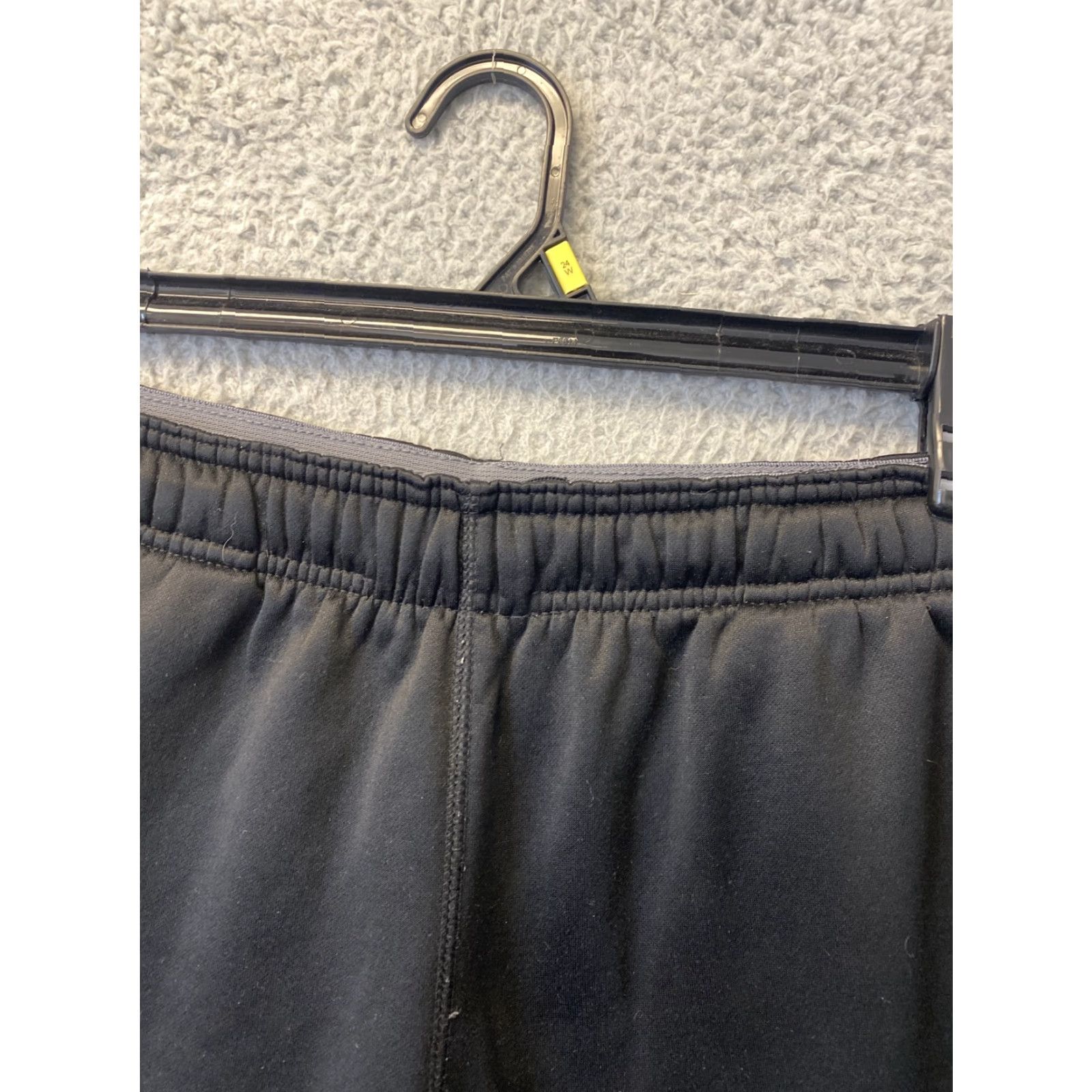 Nike Nike App State Sweatpants Mens Medium Black NBA Basketball Swoosh Tapered Fit Size US 31 - 4 Thumbnail