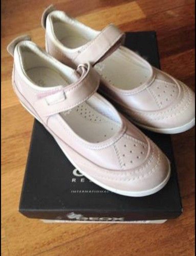 Geox RRP $149 Geox Respira “Cipria” leather Girls Toddlers shoes Size US 8 / IT 38 - 1 Thumbnail