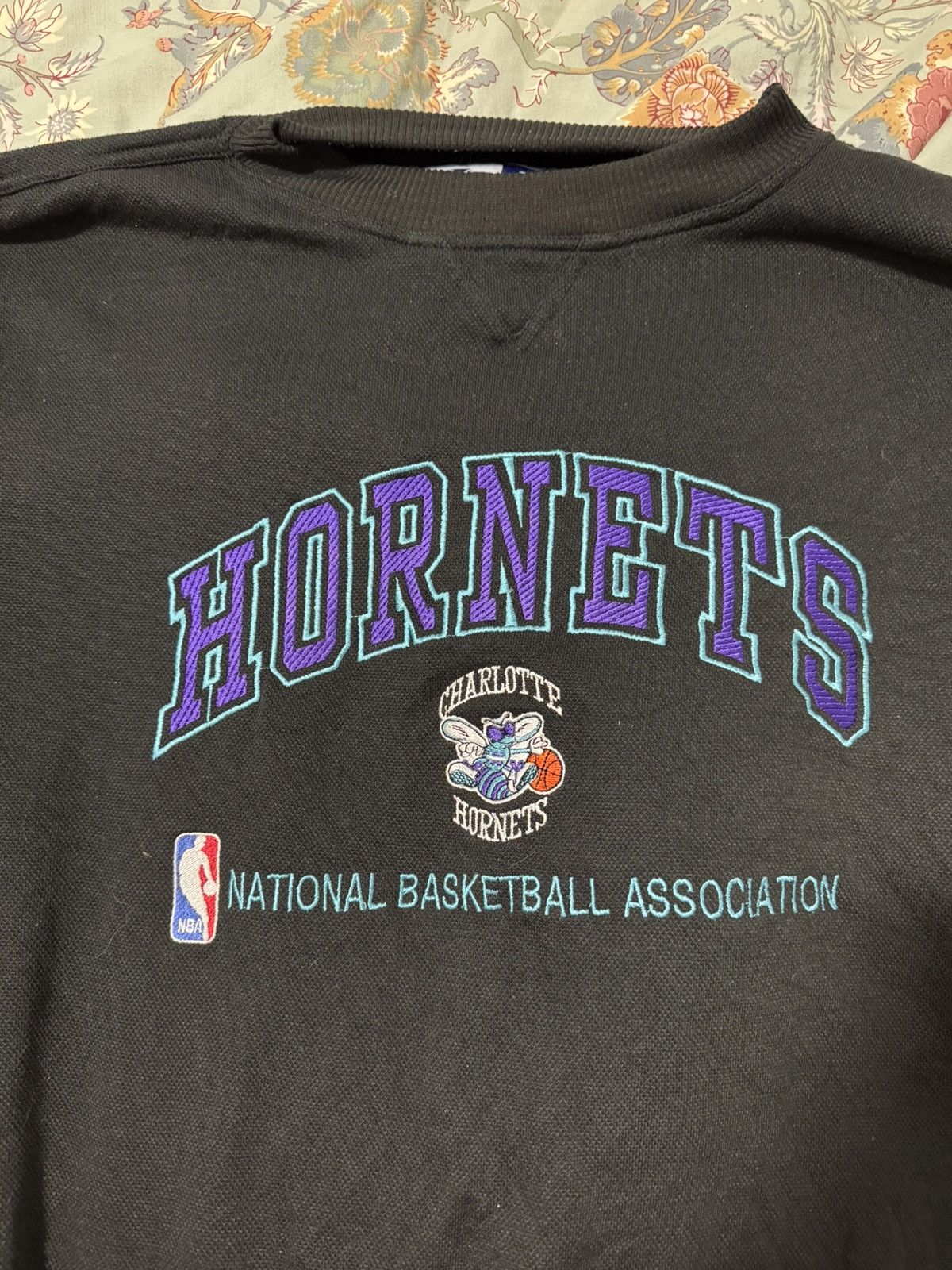 NBA Vintage NBA Charlotte Hornets 90s Sweater Size US XXL / EU 58 / 5 - 1 Thumbnail
