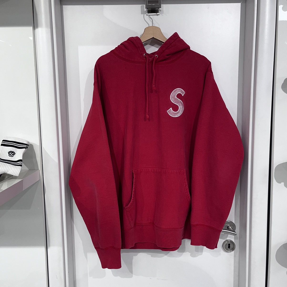 Supreme hoodie s buy logo