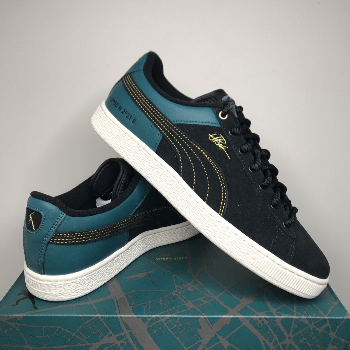 Puma PUMA x USAIN BOLT SUEDE SIZE 10 US Size US 10 / EU 43 - 7 Thumbnail