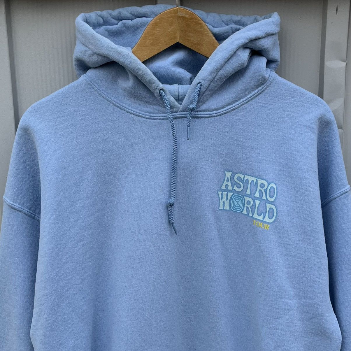 Travis Scott Travis Scott ASTROWORLD Wish You Were Here Tour Staff Hoodie Size US M / EU 48-50 / 2 - 1 Thumbnail