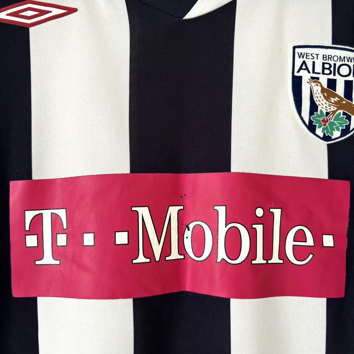 Umbro × Vintage 2006 2007 West Bromwich Umbro Vintage Home Kit Soccer Jersey Size US M / EU 48-50 / 2 - 3 Thumbnail