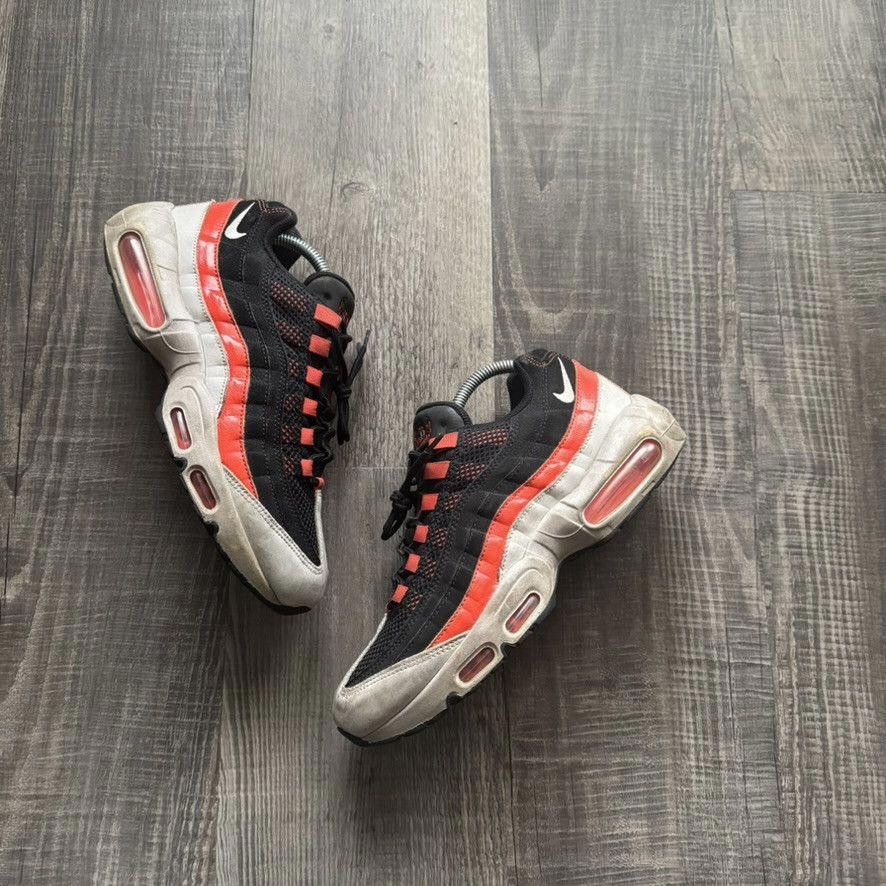 Nike NIKE • Air Max '95 "Baltimore Away" (8M) Size US 8 / EU 41 - 9 Thumbnail