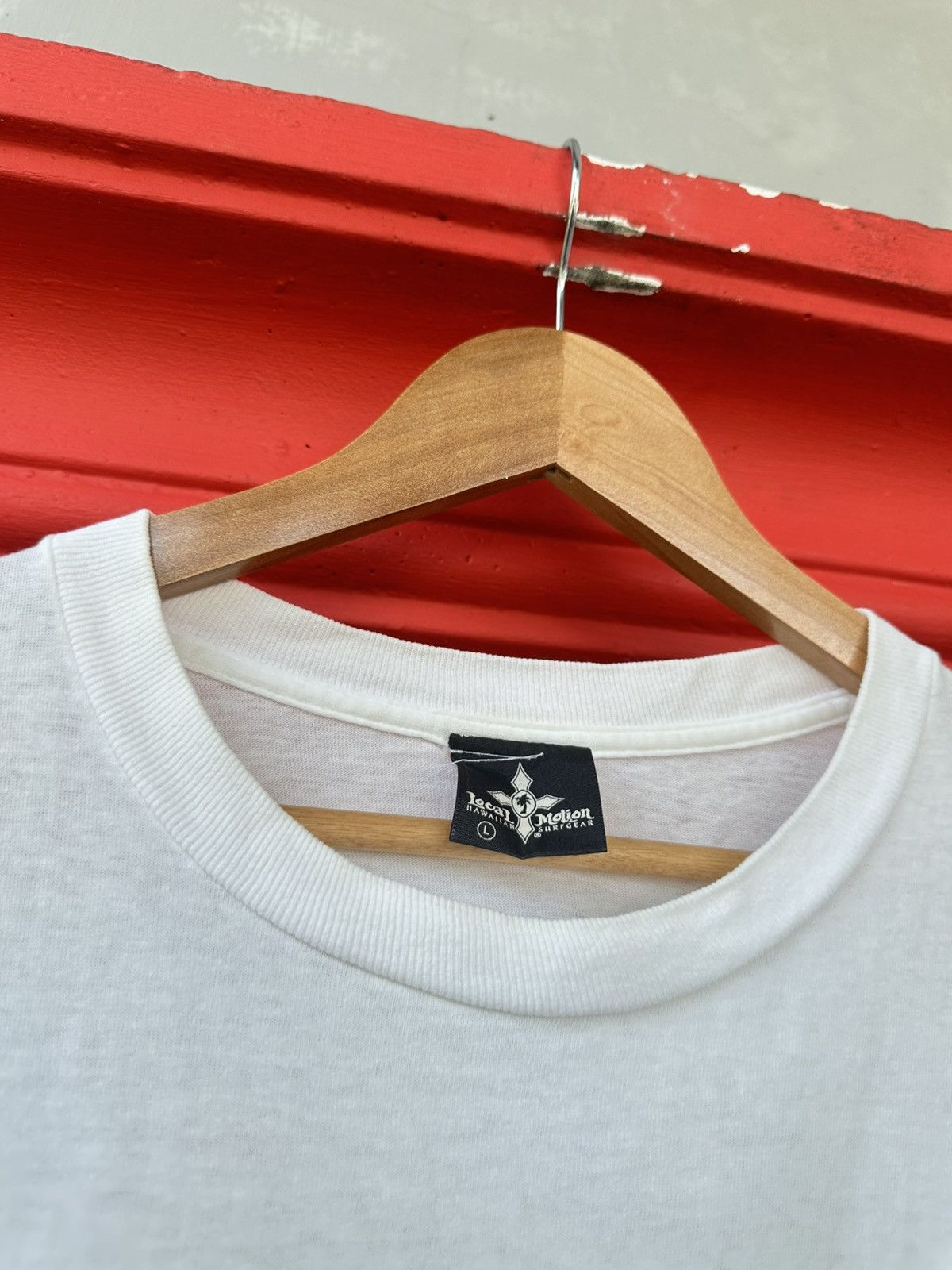 Vintage Vintage 90s Local Motion Surfboards Hawaiian Islands LS Tee Size US L / EU 52-54 / 3 - 7 Thumbnail