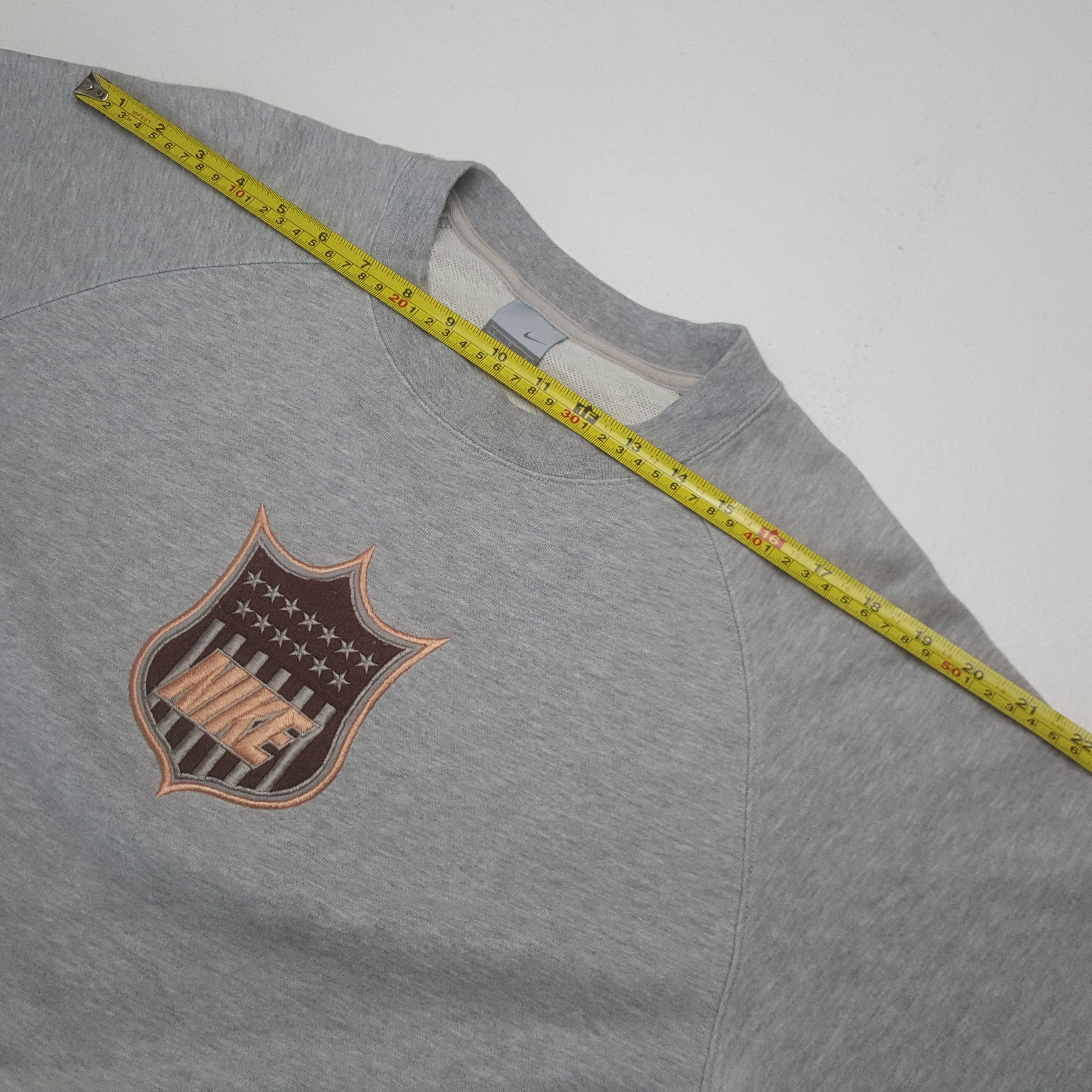 Nike Vintage Nike Shield Sweatshirt Size US M / EU 48-50 / 2 - 6 Thumbnail