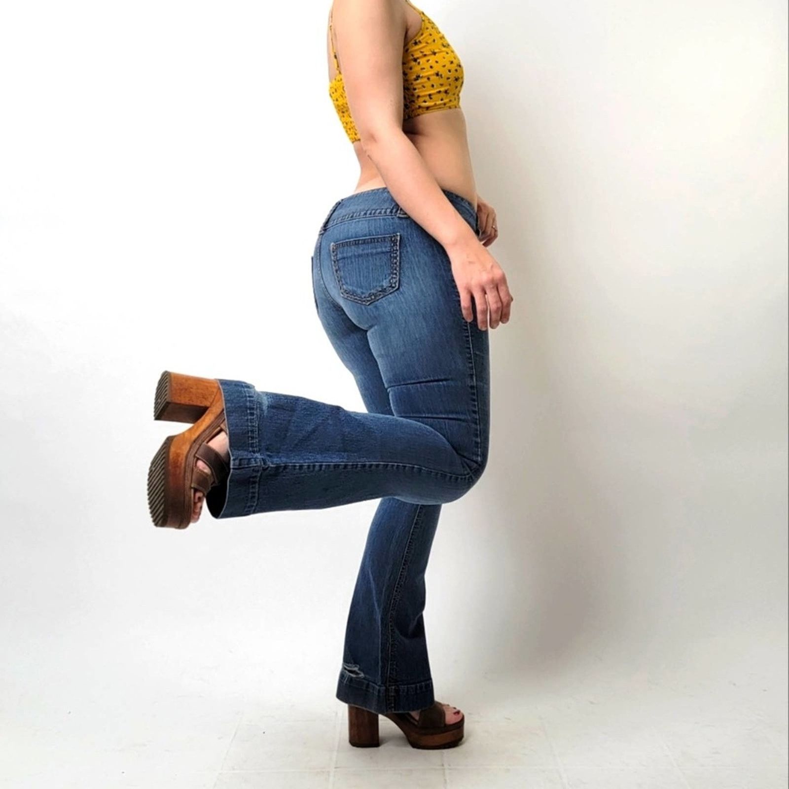 Vintage Vtg y2k Fragile Distressed Low Rise Flared Bell Blue Jeans Size 30" / US 8 / IT 44 - 1 Thumbnail