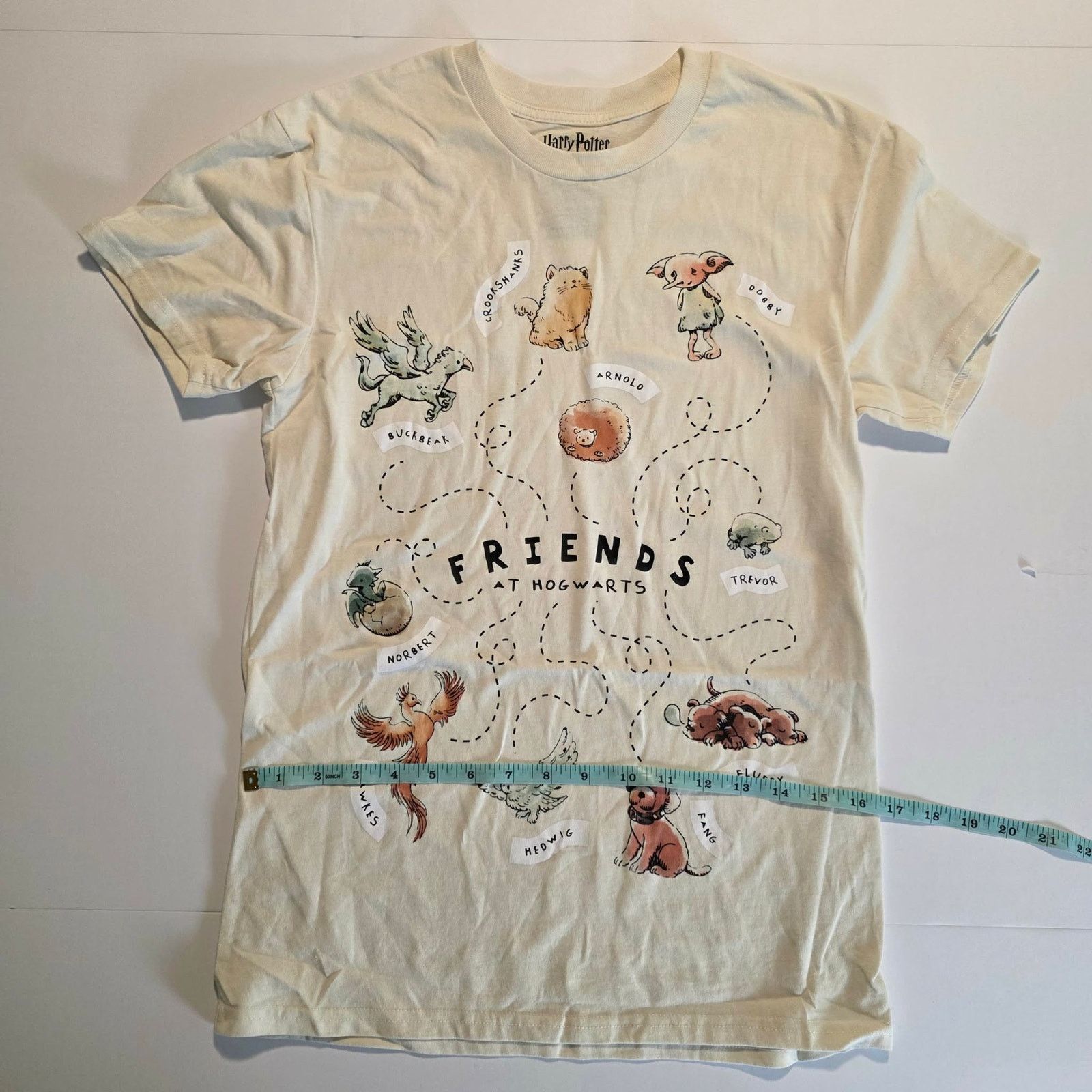 Other Harry PotterHogwarts T Shirt Small Cream Wizard Animals Tee Size S / US 4 / IT 40 - 1 Thumbnail