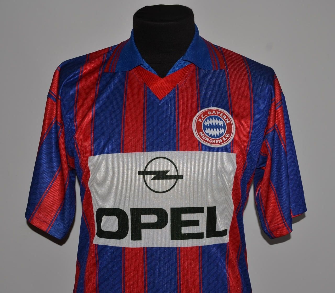 Adidas × Vintage Vintage F.C. Bayern munchen Opel T-shirt Size US L / EU 52-54 / 3 - 2 Thumbnail