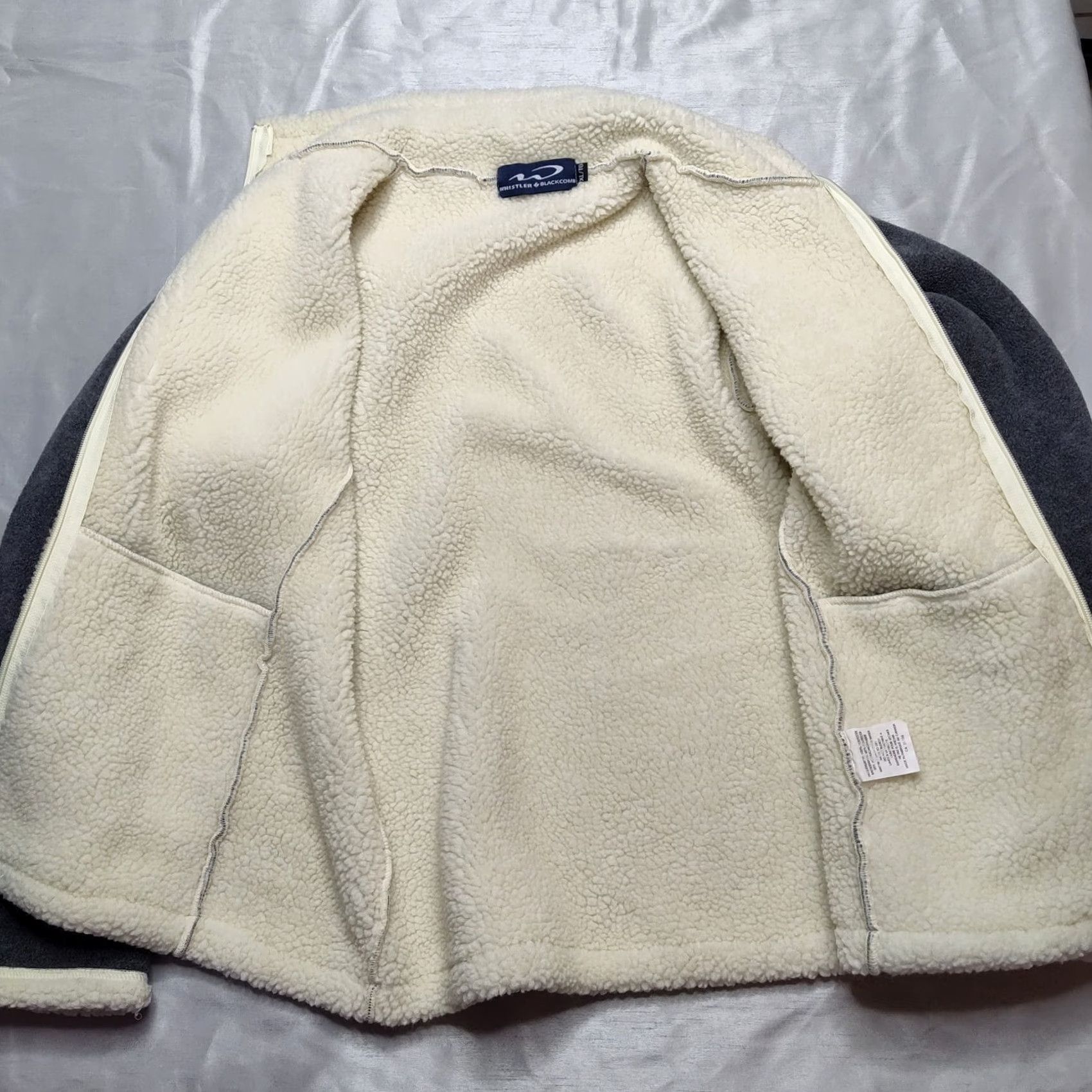 Whistles VINTAGE Whistler Blackcomb Women XL Gray Sherpa Lined Fleece Full Zip Jacket Canada Size XL / US 12-14 / IT 48-50 - 2 Thumbnail