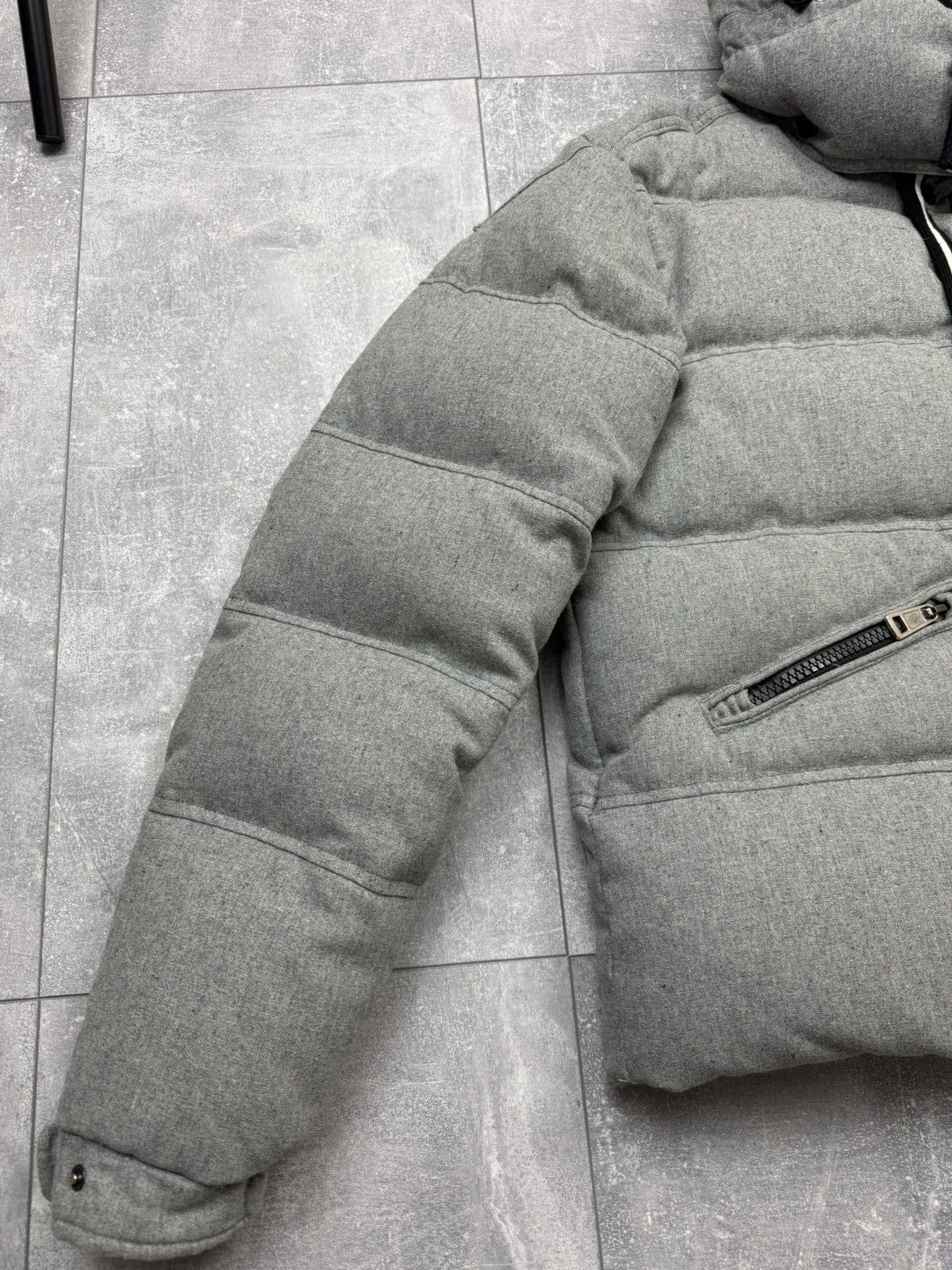 Moncler Vintage Moncler Branson Puffer Down Gray Snap Jacket Size 1 Size US S / EU 44-46 / 1 - 3 Thumbnail