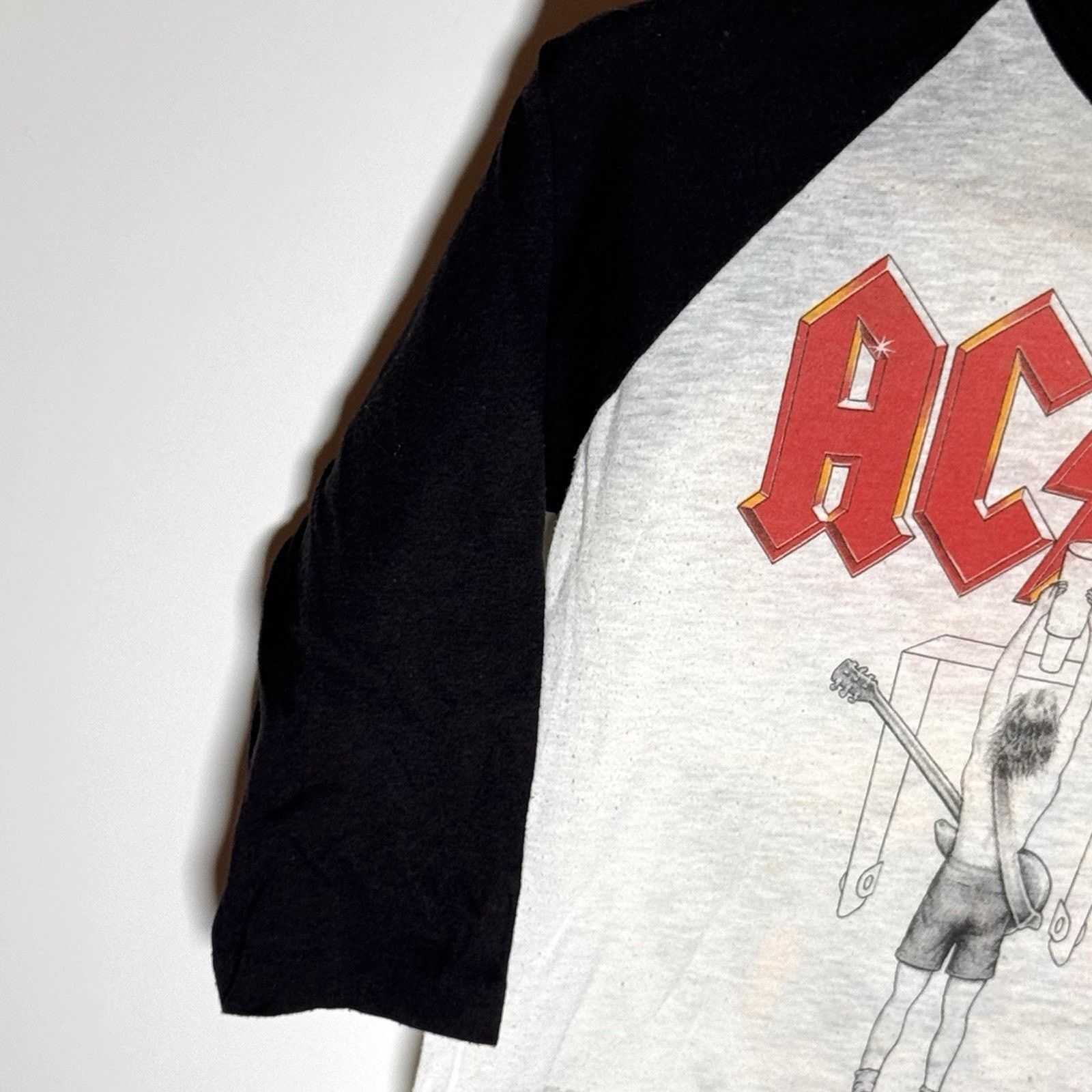 Band Tees × Vintage VTG AC/DC Flick of the Switch Raglan T-Shirt Women’s Small Size XS / US 0-2 / IT 36-38 - 5 Thumbnail