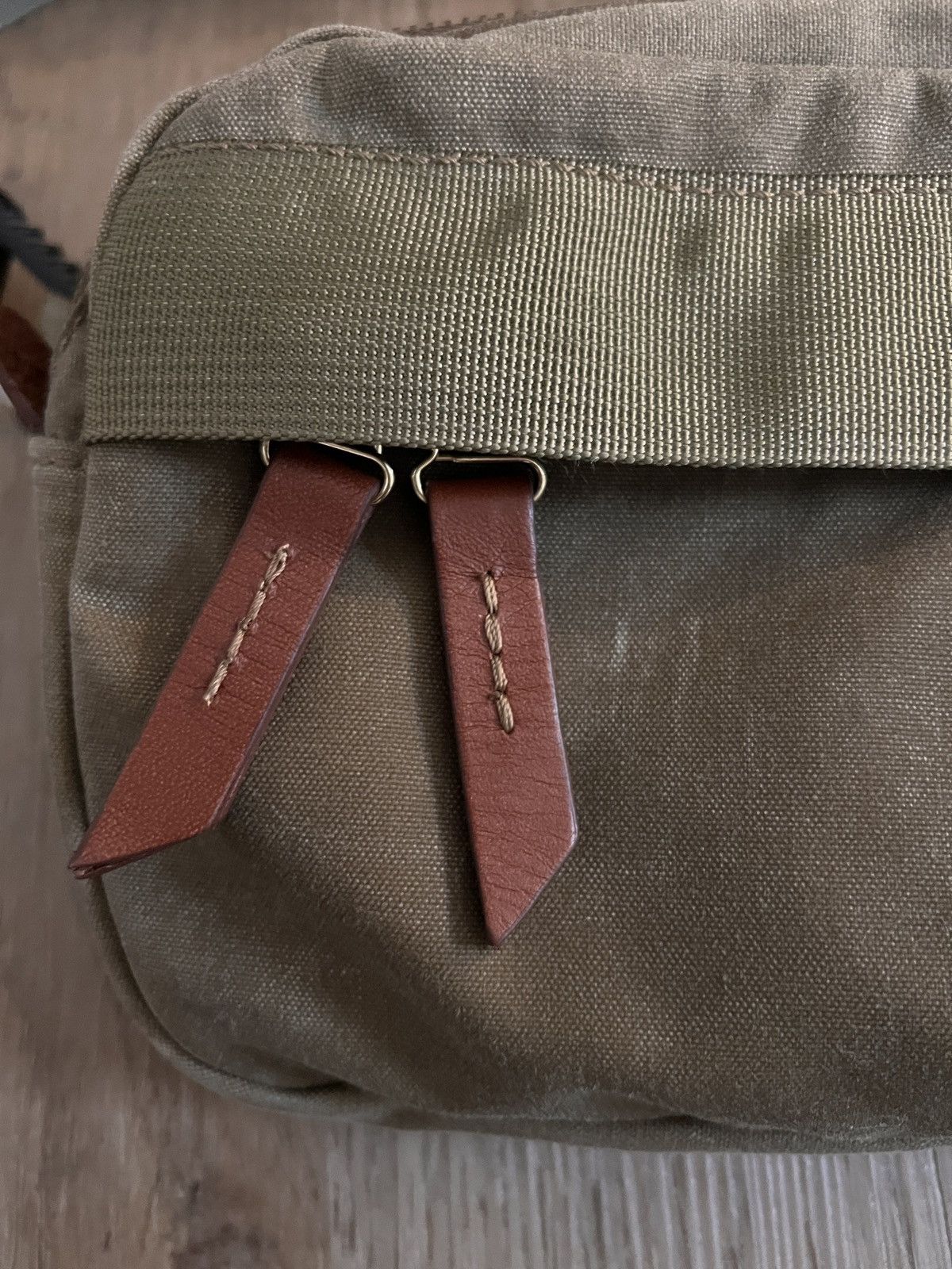 Tanner Goods Canyon Crossbody Pack - Utility Tan (Waxed Canvas) Size ONE SIZE - 4 Thumbnail
