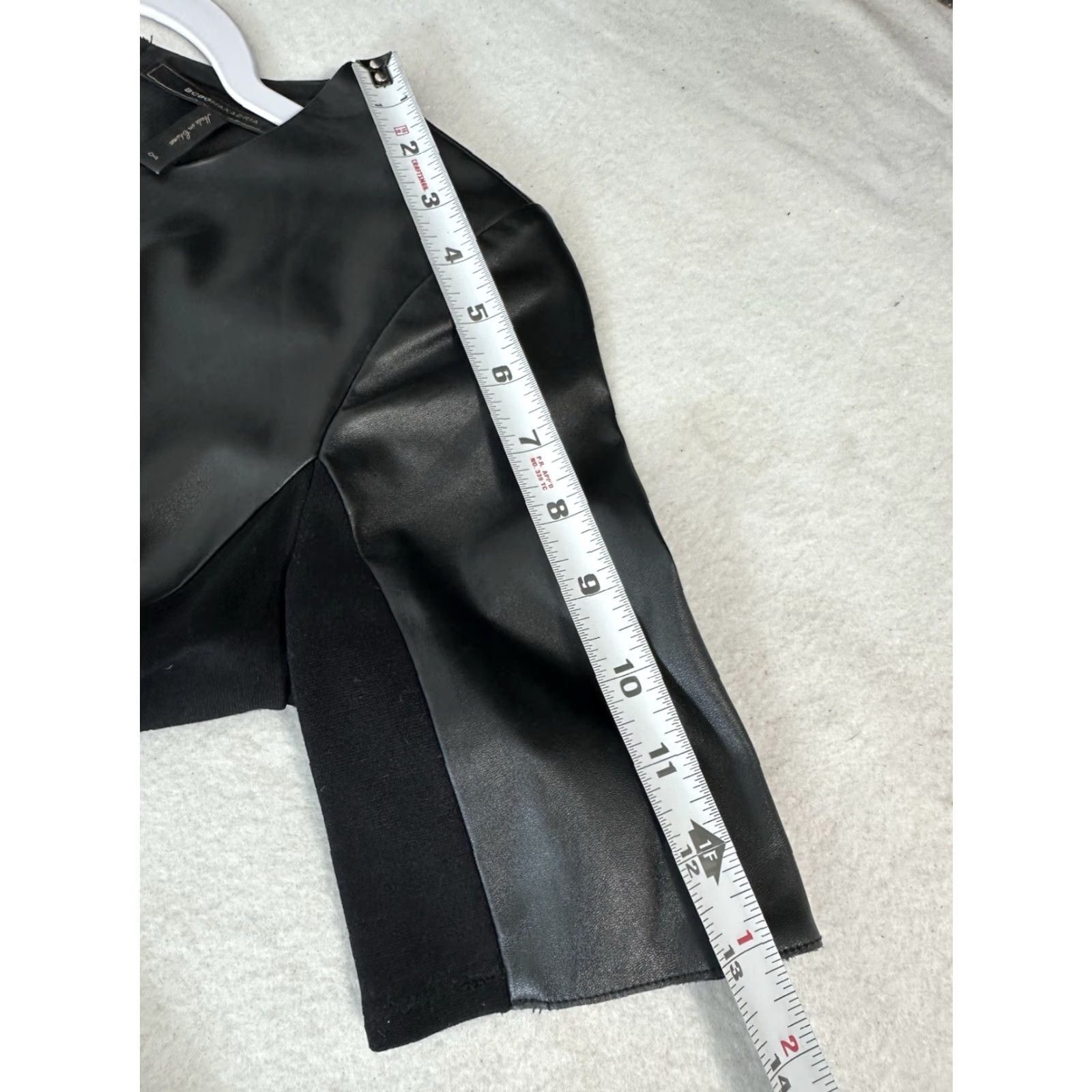 BCBGeneration BCBGeneration Black Dress Faux Leather Short Sleeve Dress Size 04 4 Cap Sleeve Round Neck Zip Party/Cocktail Women Sheath Vintage No Size 27" / US 4 / IT 40 - 4 Thumbnail