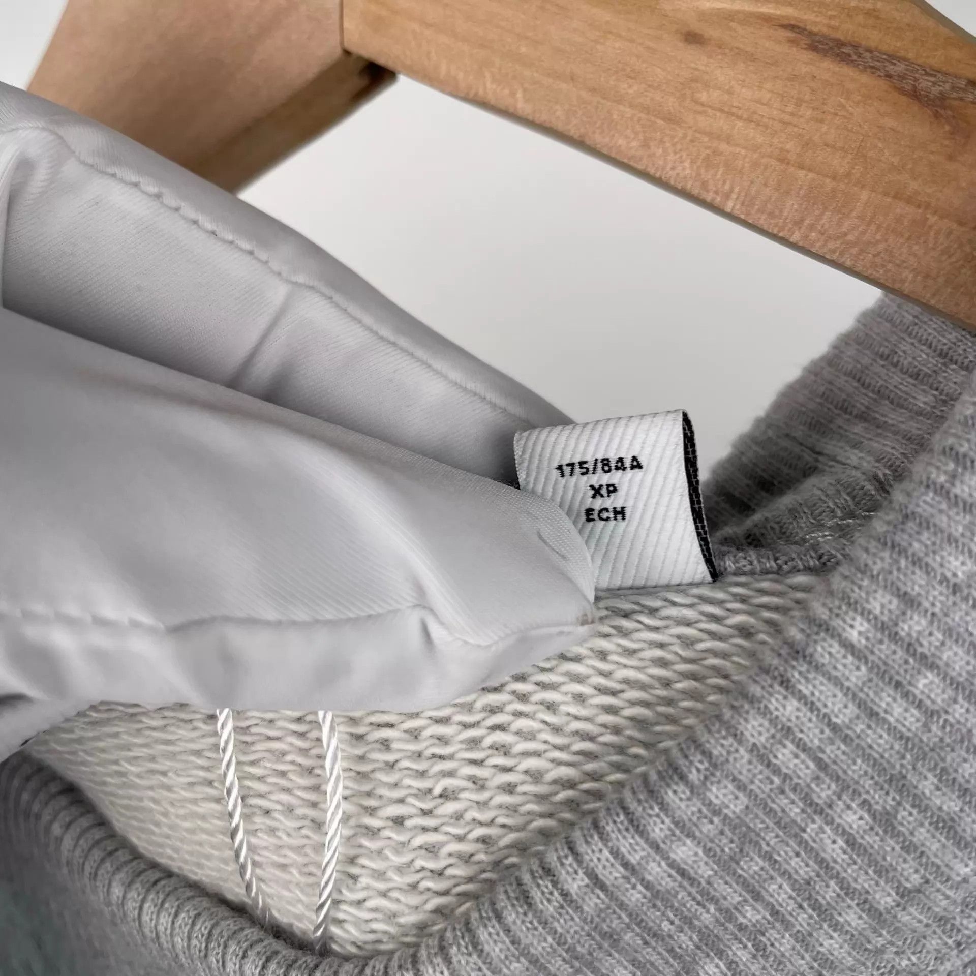 Burberry Burberry Gray Cotton Sweatshirt XS 260421WQQHF28 Size XS / US 0-2 / IT 36-38 - 6 Thumbnail