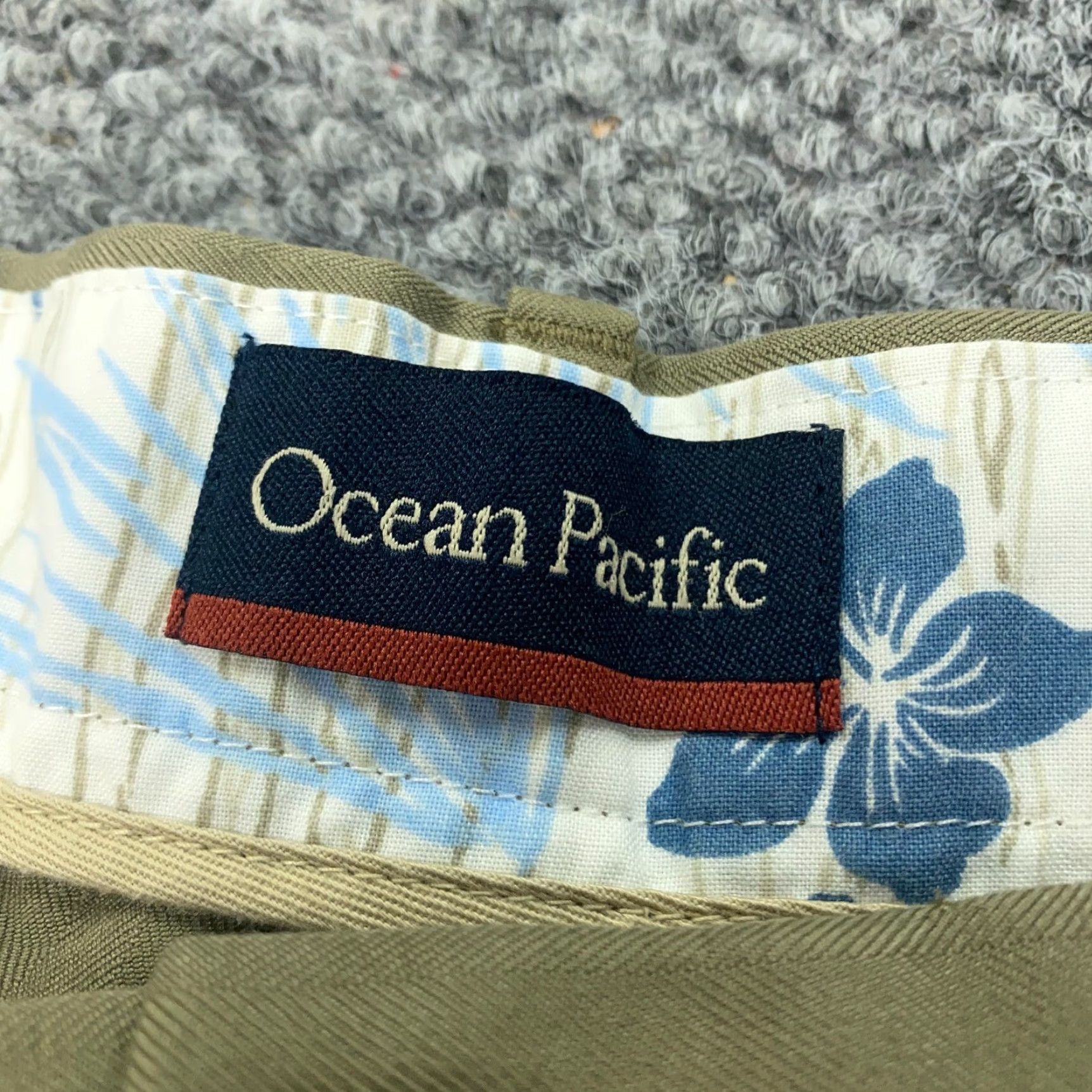 Ocean Pacific VINTAGE Ocean Pacific Shorts Size 36 Beige Beach Pleated Chino Relaxed Mens Size US 36 / EU 52 - 7 Thumbnail