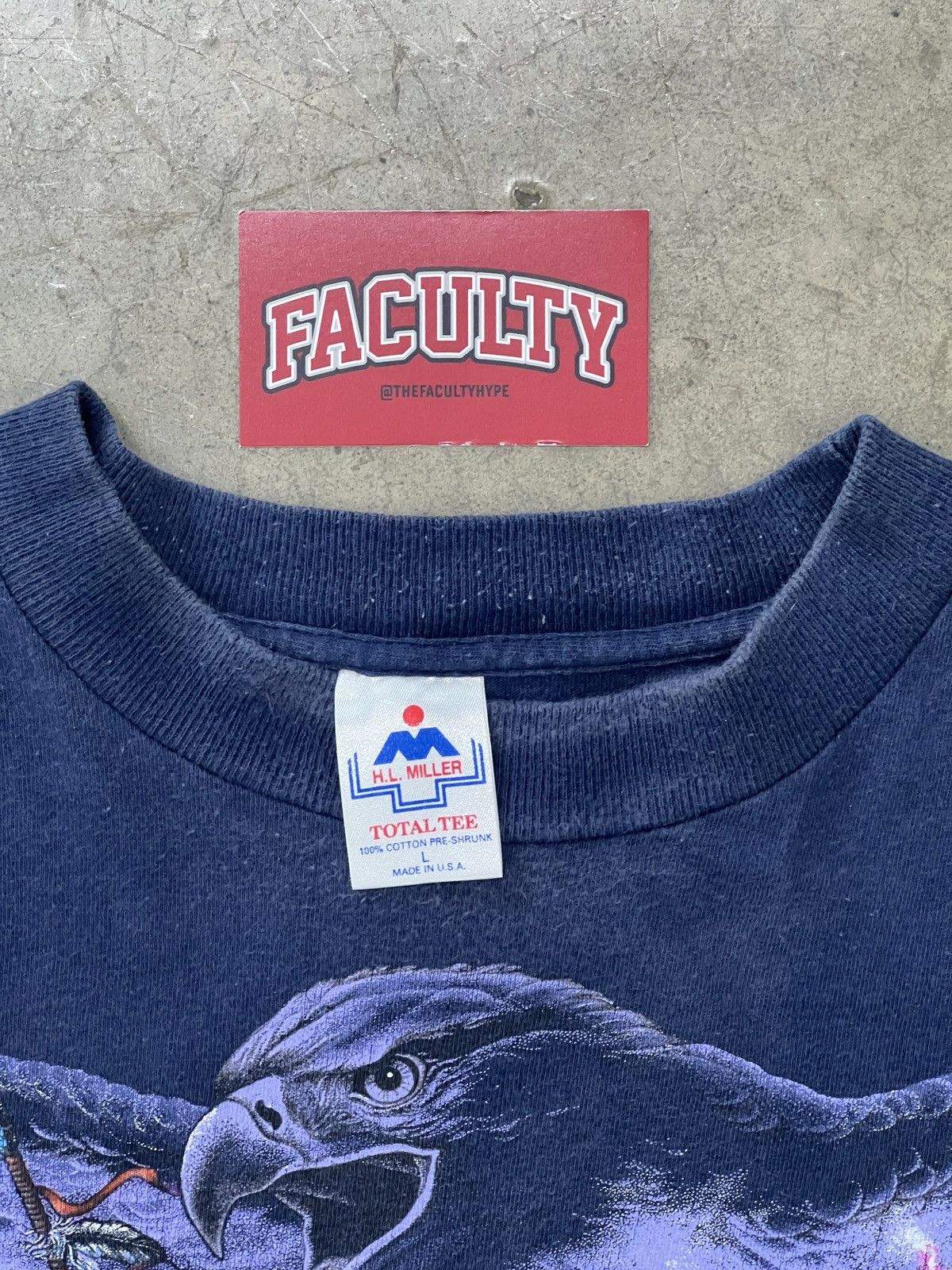 Vintage Vintage 90s Native American Eagle Nature Lightning Tee Large Size US L / EU 52-54 / 3 - 3 Thumbnail