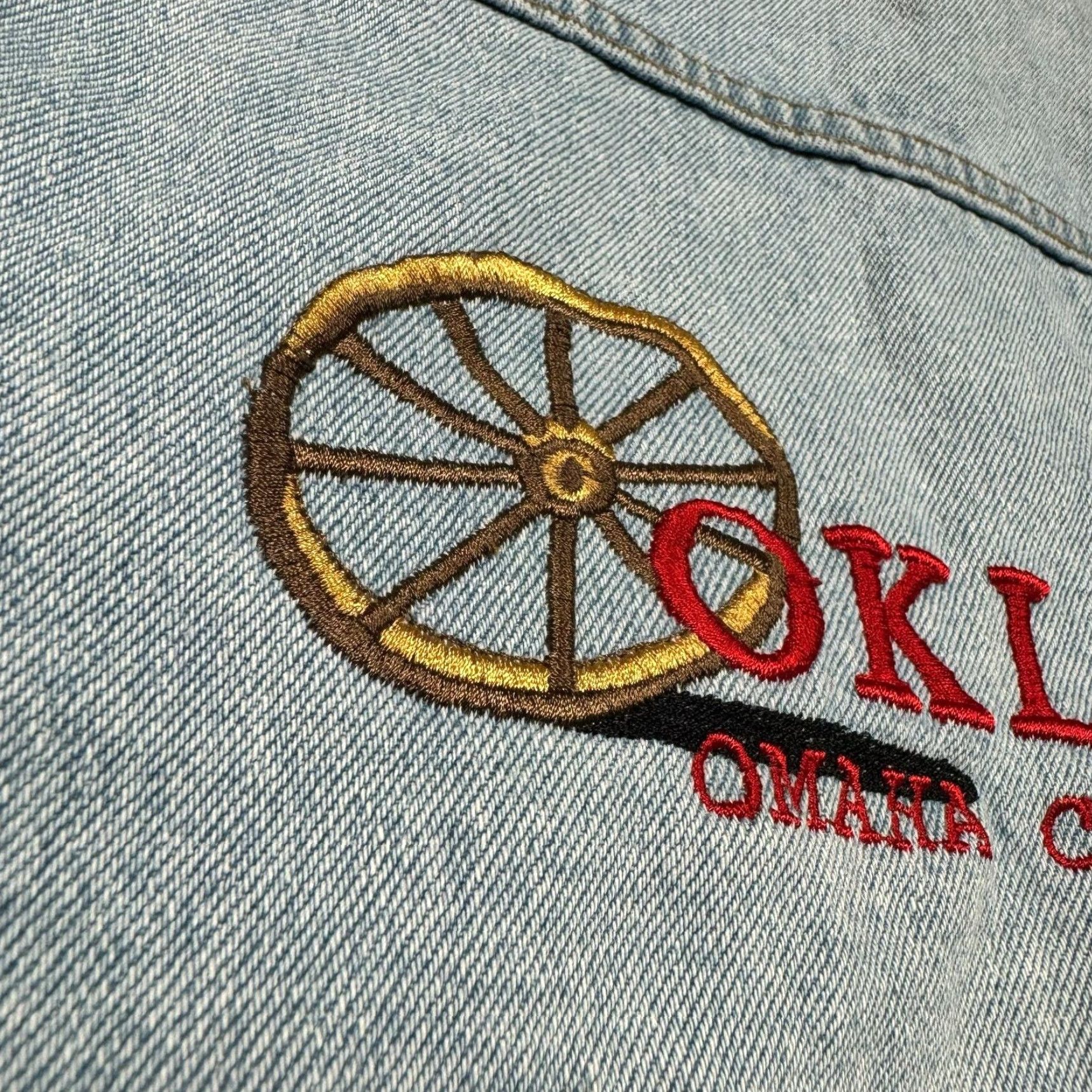 Vintage VINTAGE Denim Jacket Mens L 90s Lightwash Oklahoma Omaha Most Wanted Jacket Jeans Blue Embroidered 90s Mens Wang? Size US 33 - 2 Thumbnail