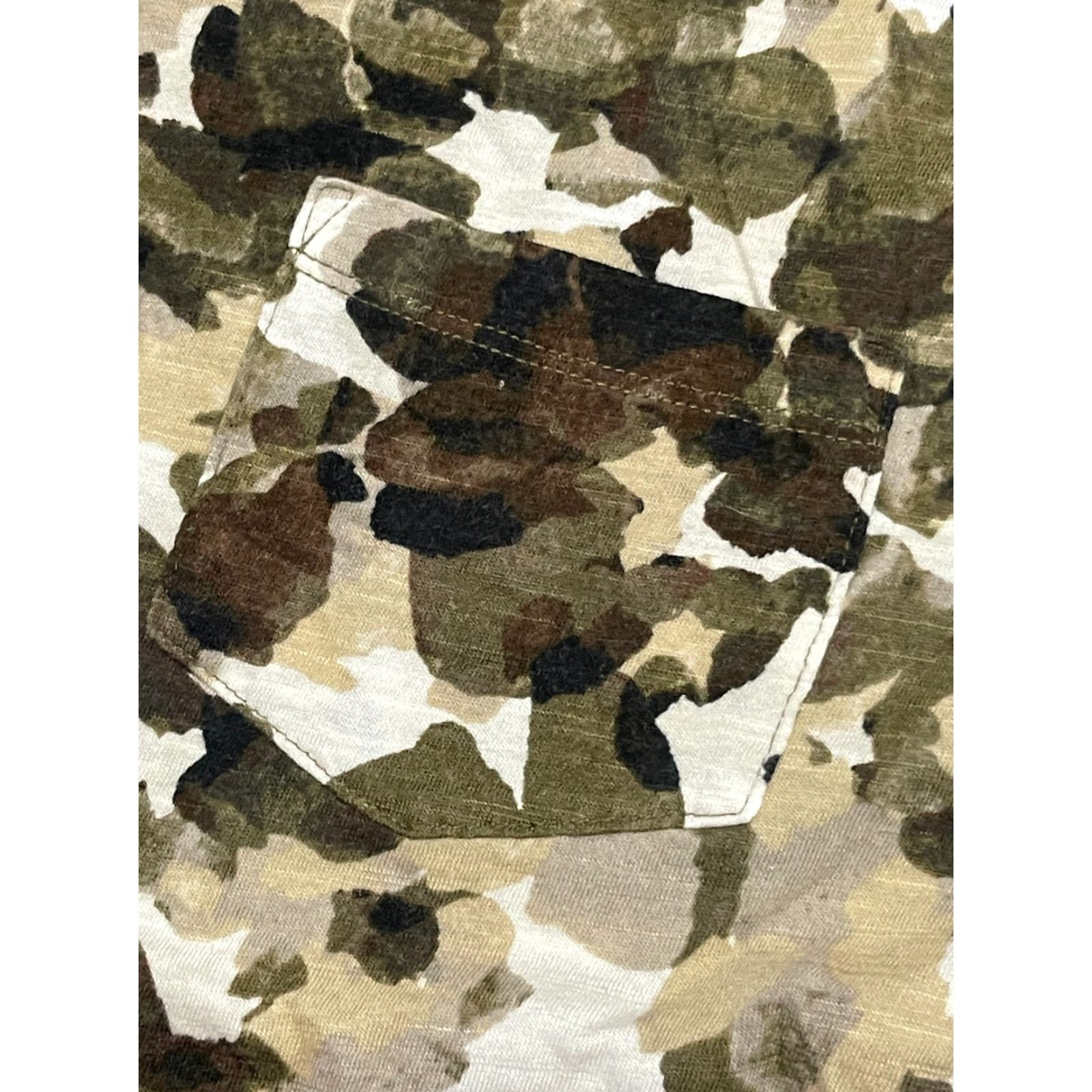 Banana Republic Banana Republic Shirt Women's XS Brown Green White Cozy Slub Camouflage Short Sleeve Round Neck Pullover Cropped T-Shirt Casual Size XS / US 0-2 / IT 36-38 - 3 Thumbnail