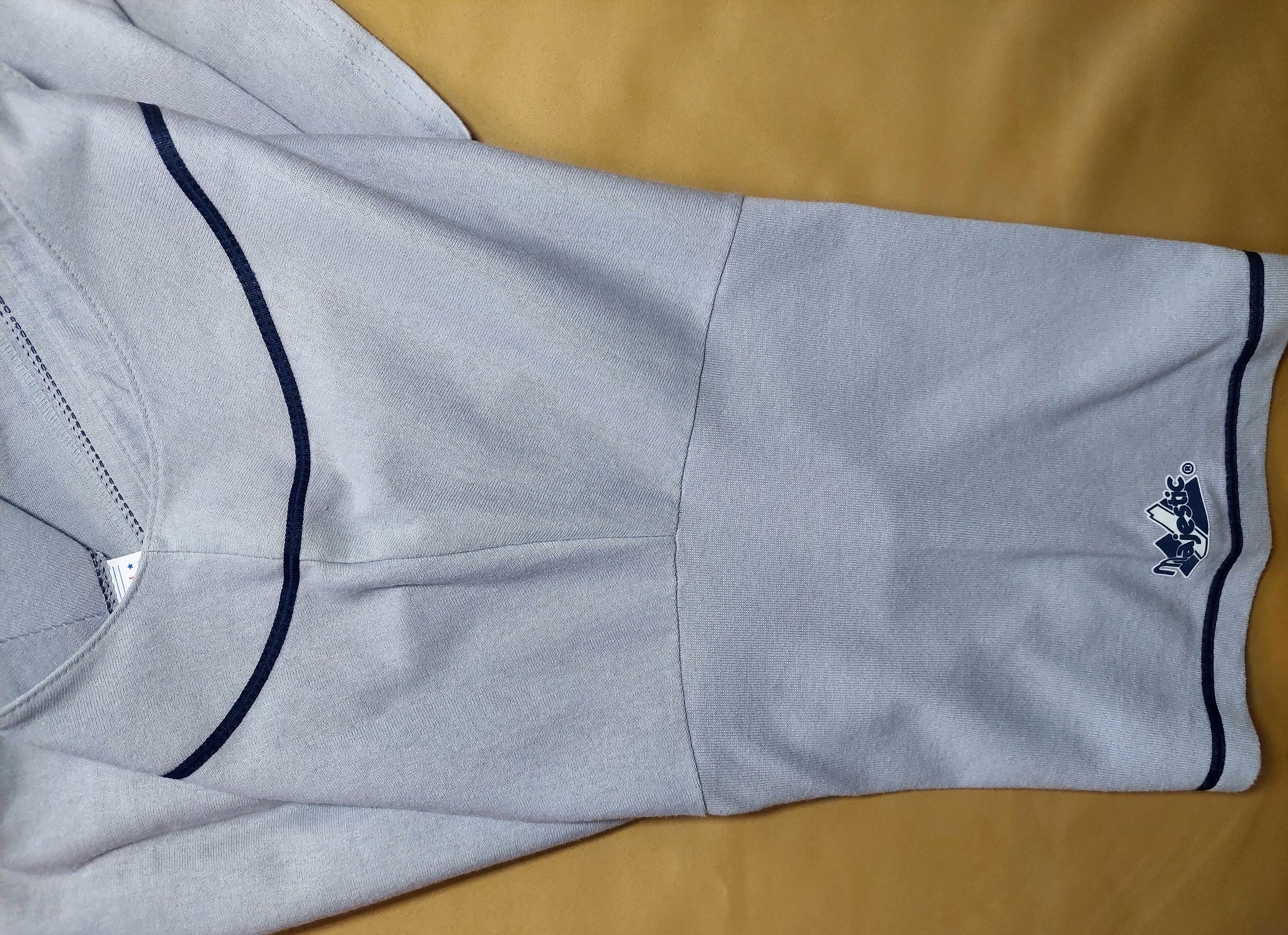 Majestic Vintage Majestic Atlanta Braves Baseball Grey Jersey Size L Size US L / EU 52-54 / 3 - 19 Thumbnail