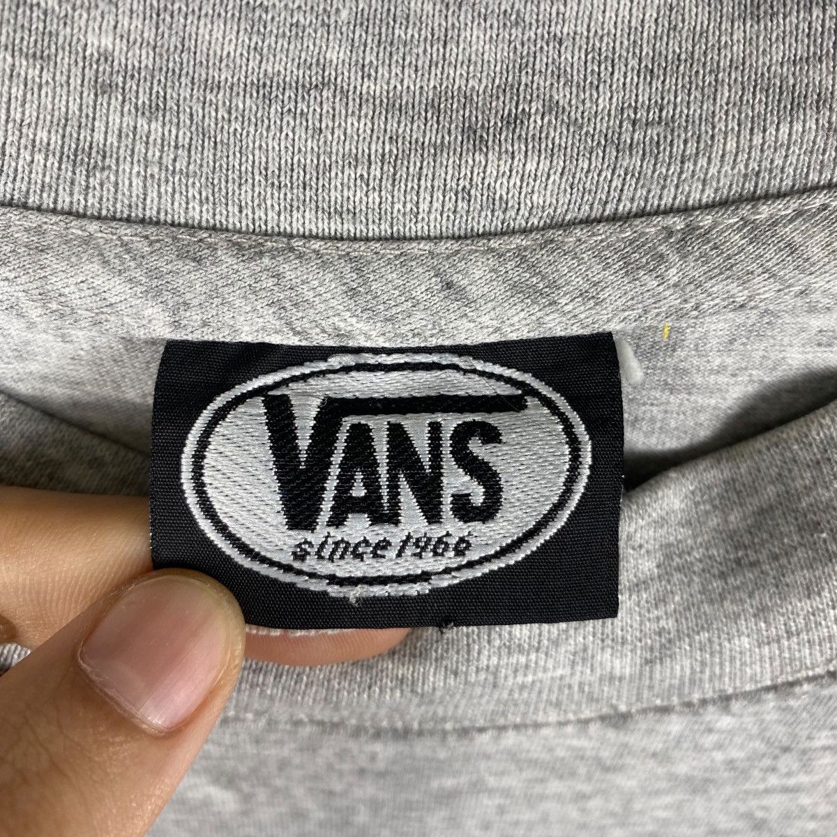 Vans × Vintage Vintage 90's VANS Small Embroidery Logo Skate Surf Tee Shirt Size US M / EU 48-50 / 2 - 5 Thumbnail