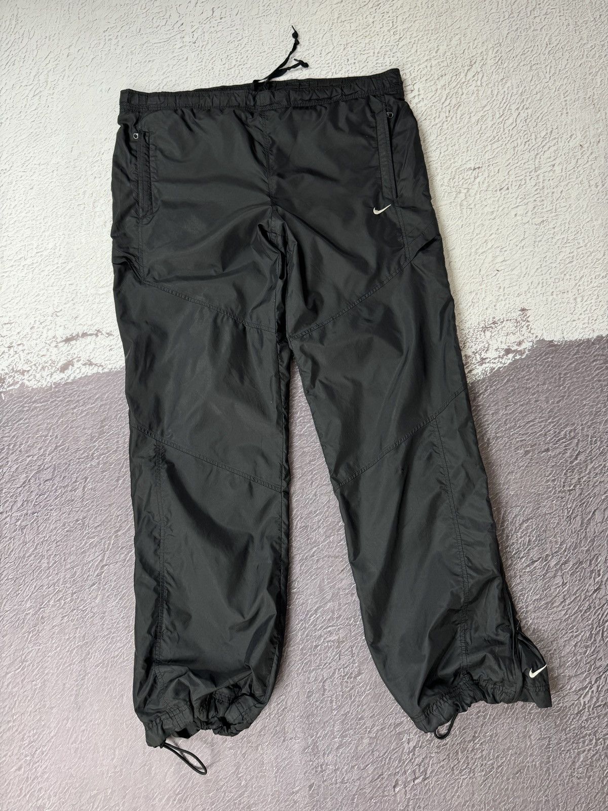 Nike Nike vintage Y2K double swoosh black nylon tightening pants Size US 38 / EU 54 - 2 Thumbnail