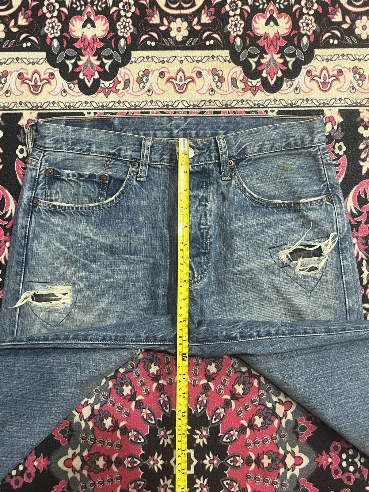 Levi's Vintage y2k Levi’s 501 Blue Washed Distressed Blowout Jeans Size US 32 / EU 48 - 16 Thumbnail