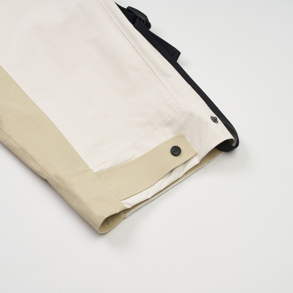 The North Face Urban Exploration DryVent™ HARDSHELL CAPE COAT Size US M / EU 48-50 / 2 - 7 Thumbnail