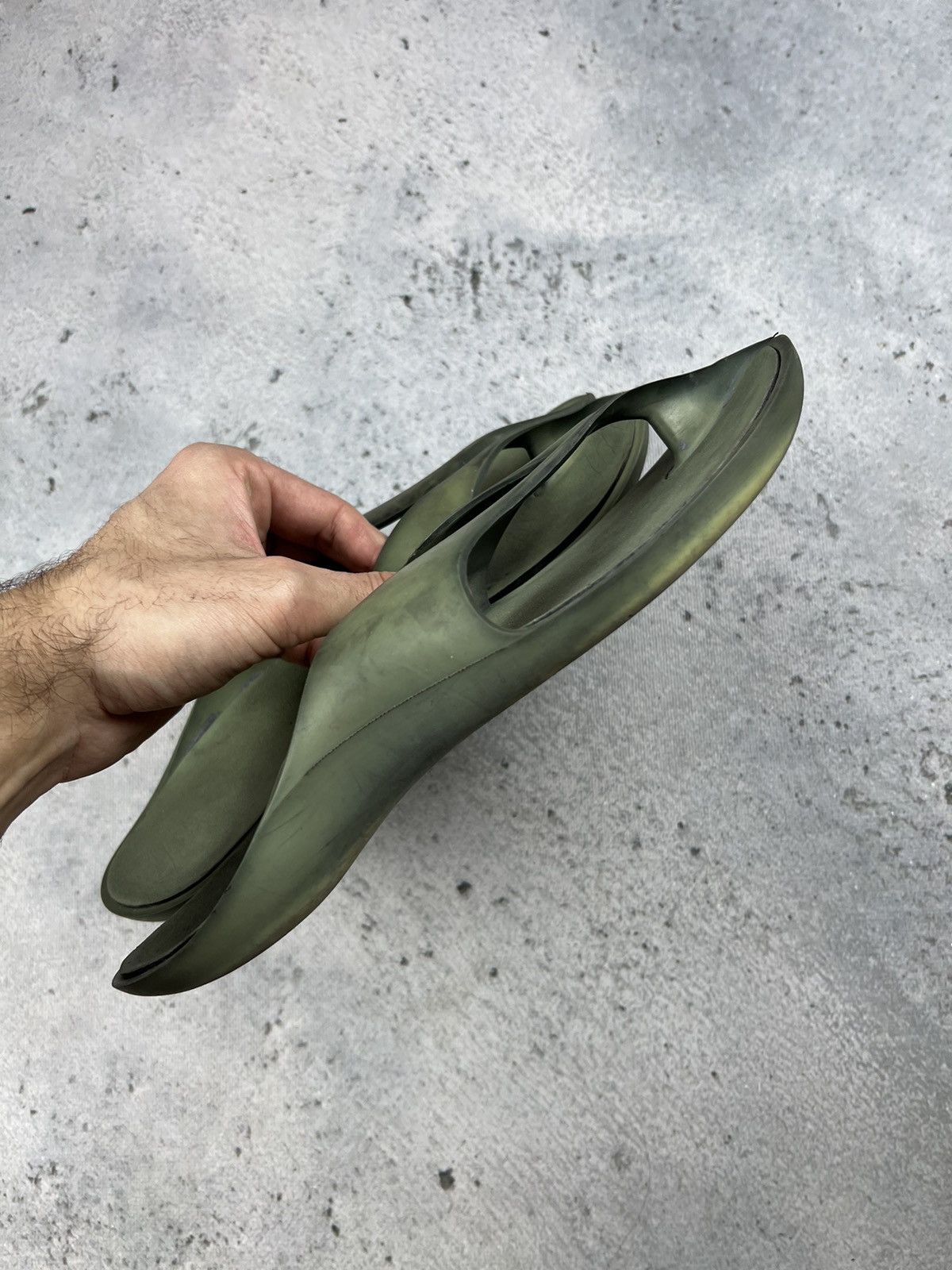 Puma Puma x Philippe Starck tabi flip flops Size US 11 / EU 44 - 2 Thumbnail