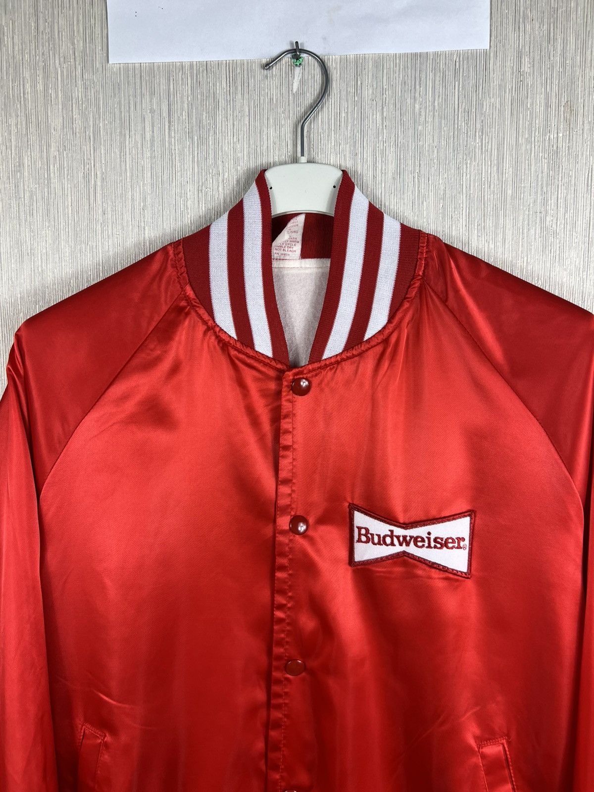 Vintage Vintage Budweiser official product satin beer bomber jacket Size US L / EU 52-54 / 3 - 3 Thumbnail